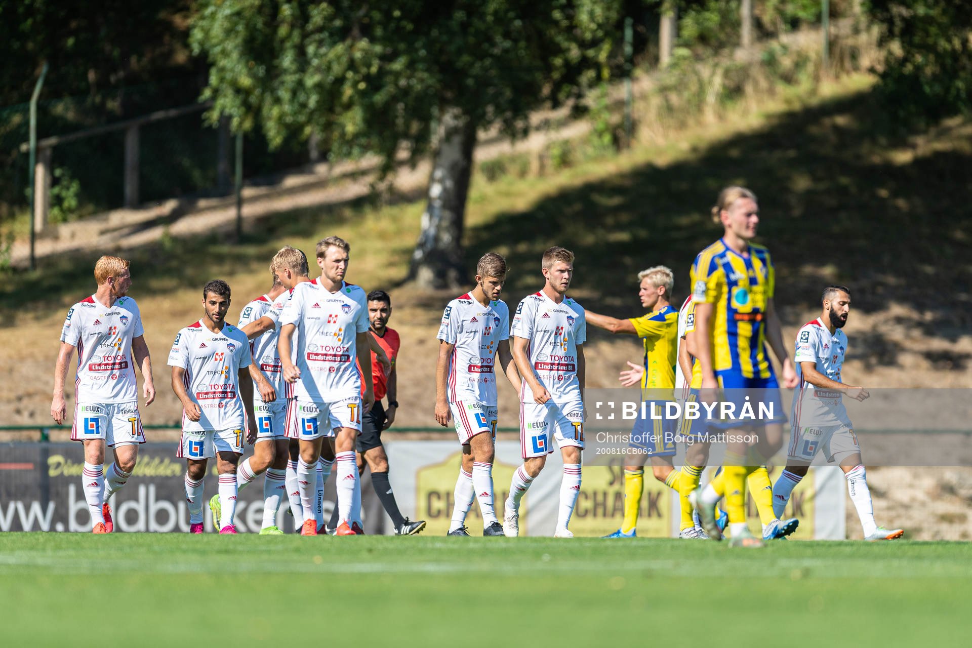 Assyriskas spelare jublar