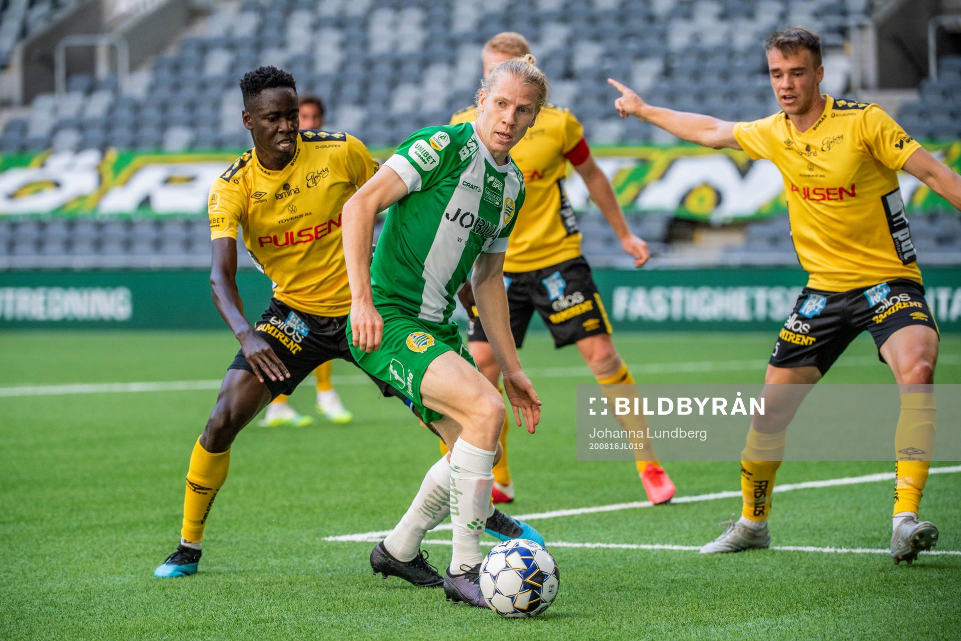 Hammarbys Gustav Ludwigson och Elfsborgs Joseph Okumu