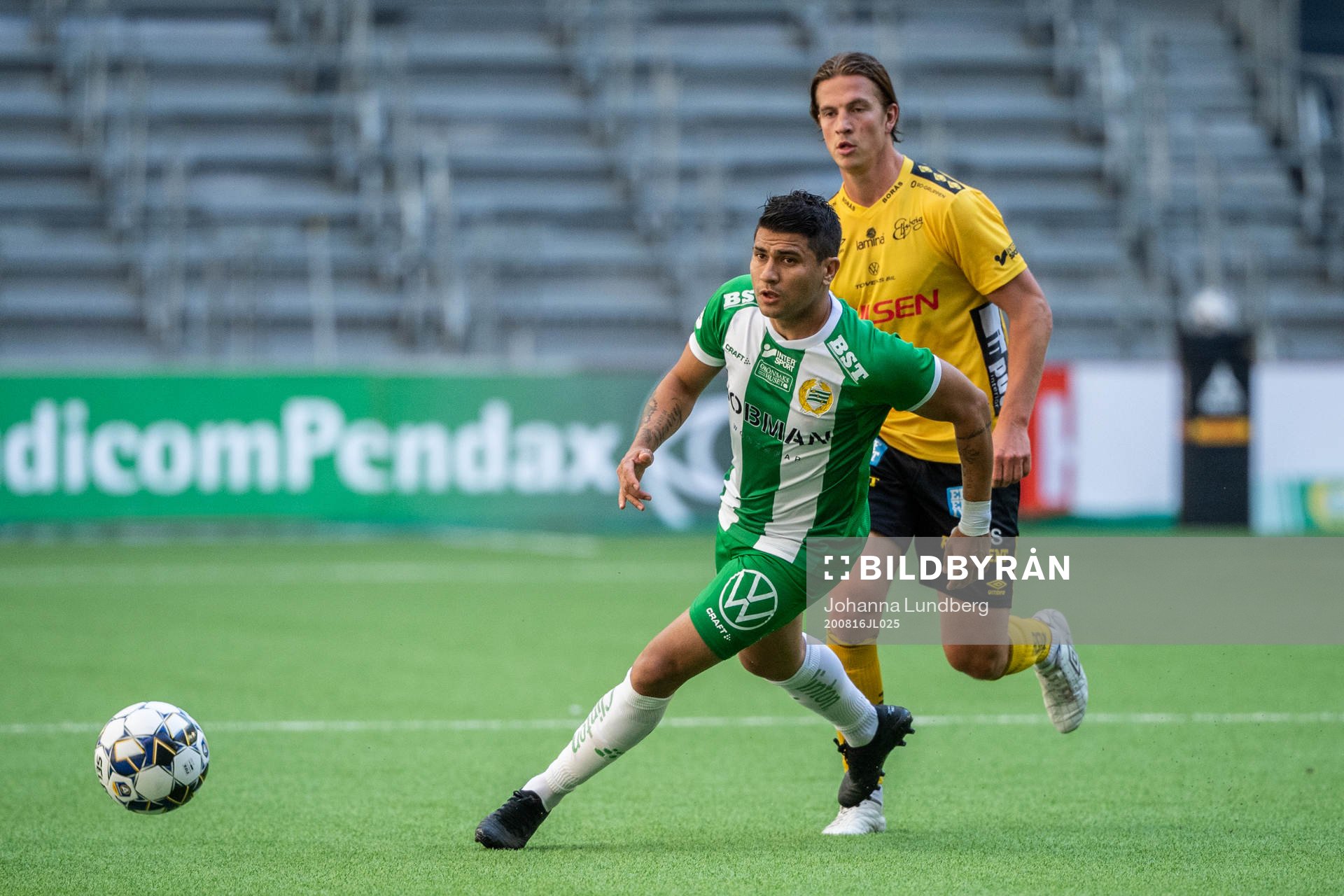 Hammarbys Paulinho och Elfsborgs Simon Olsson