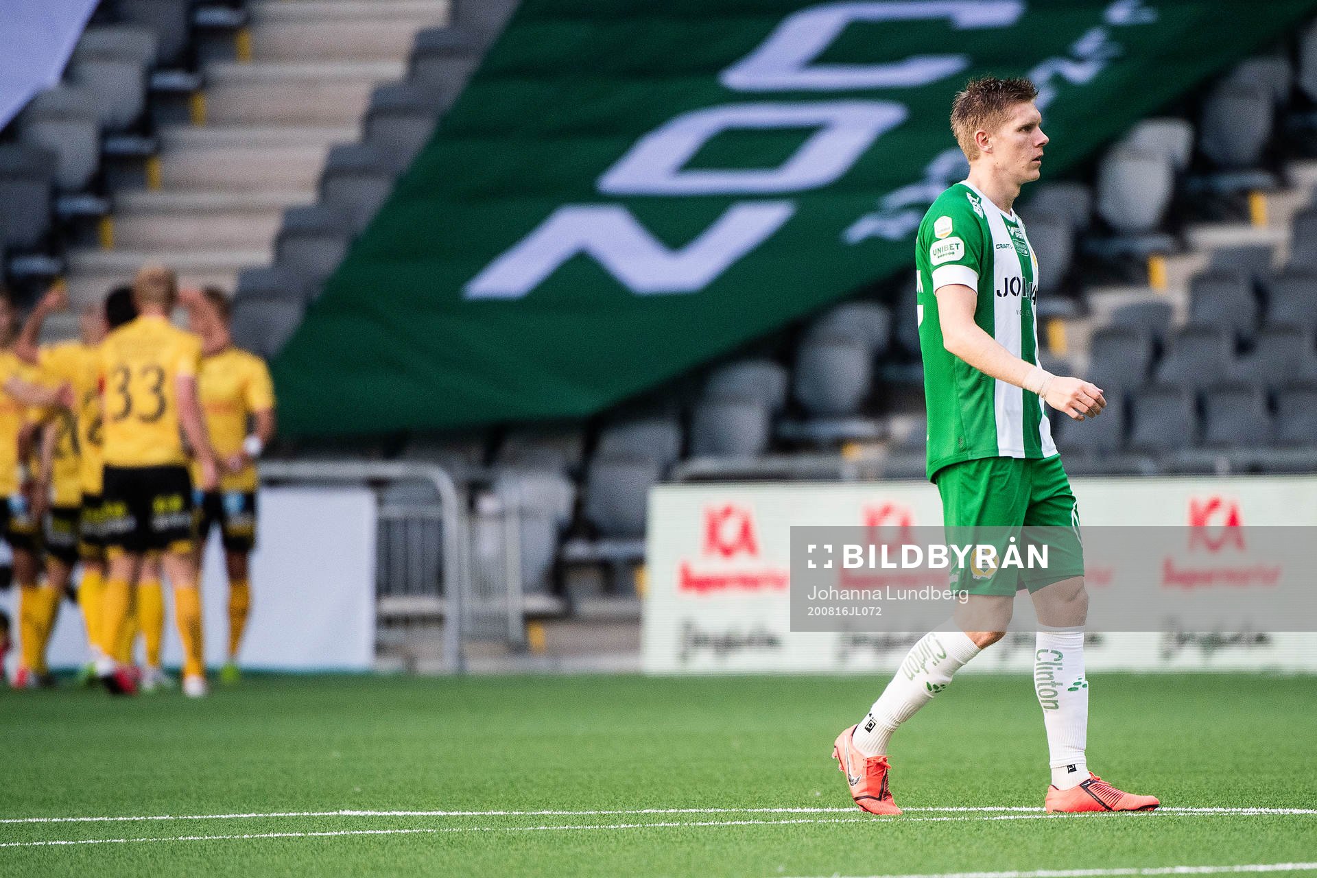 Hammarbys Aron Johansson deppar
