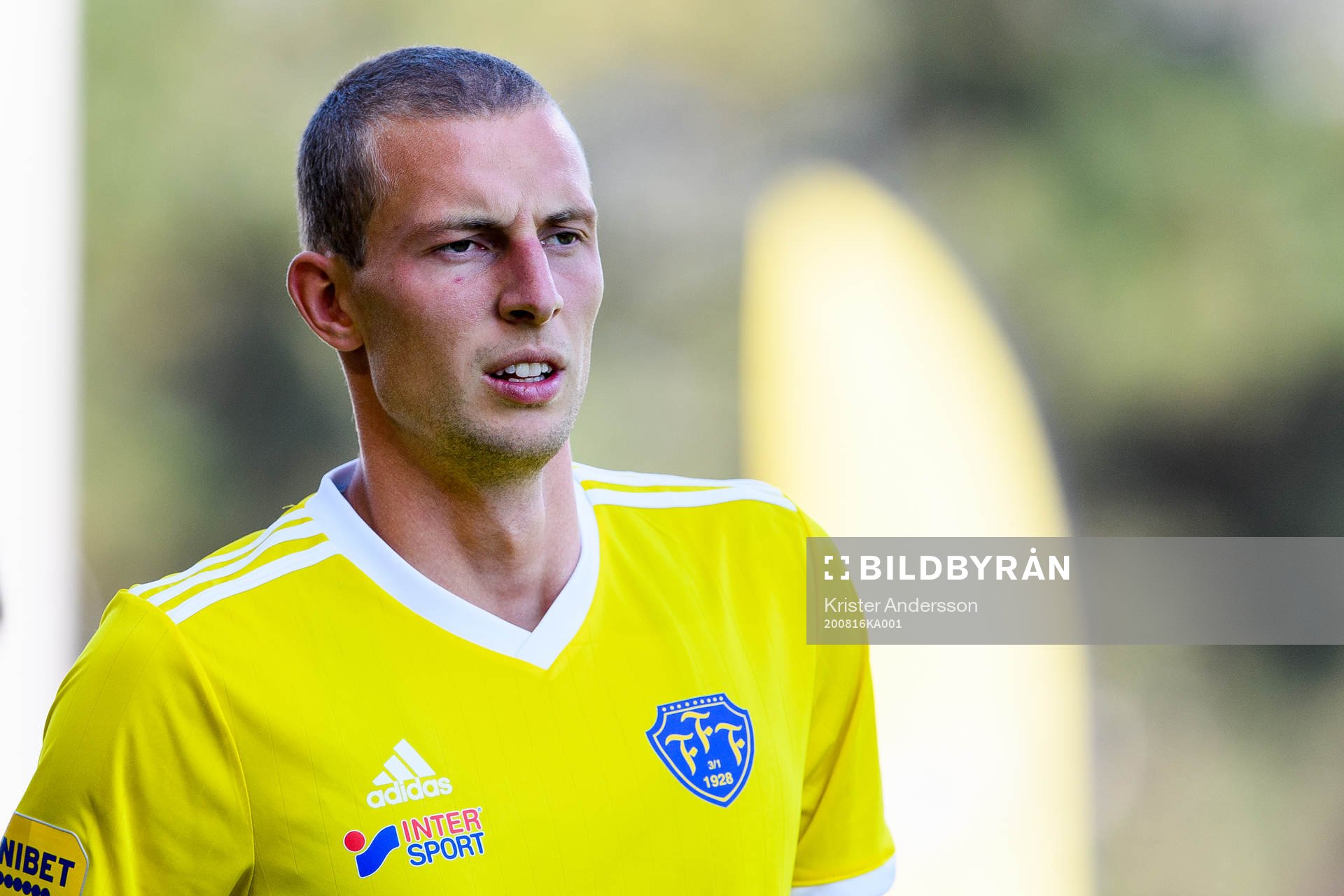 Falkenbergs Gustaf Nilsson före fotbollsmatchen i