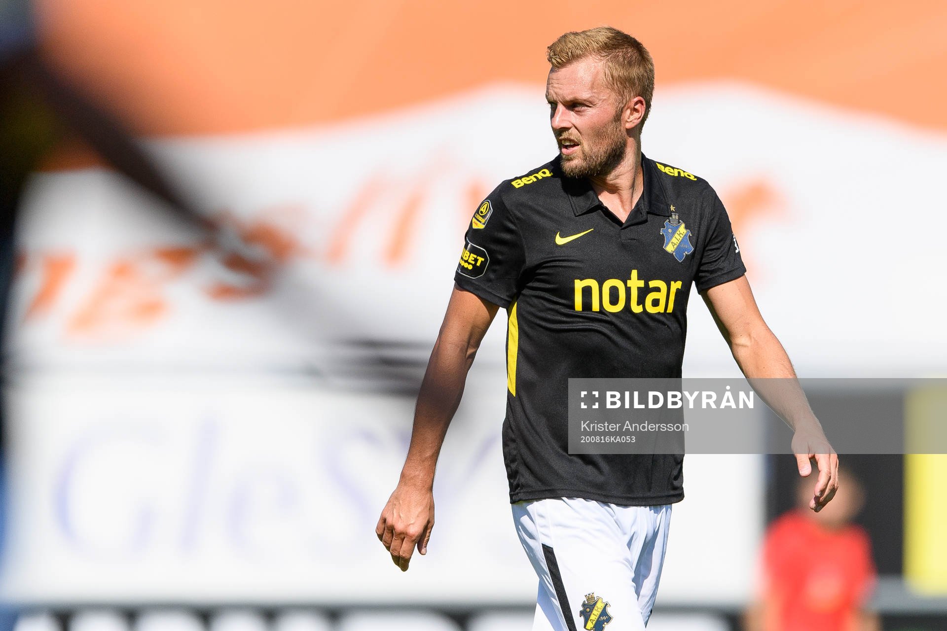 s Sebastian Larsson
