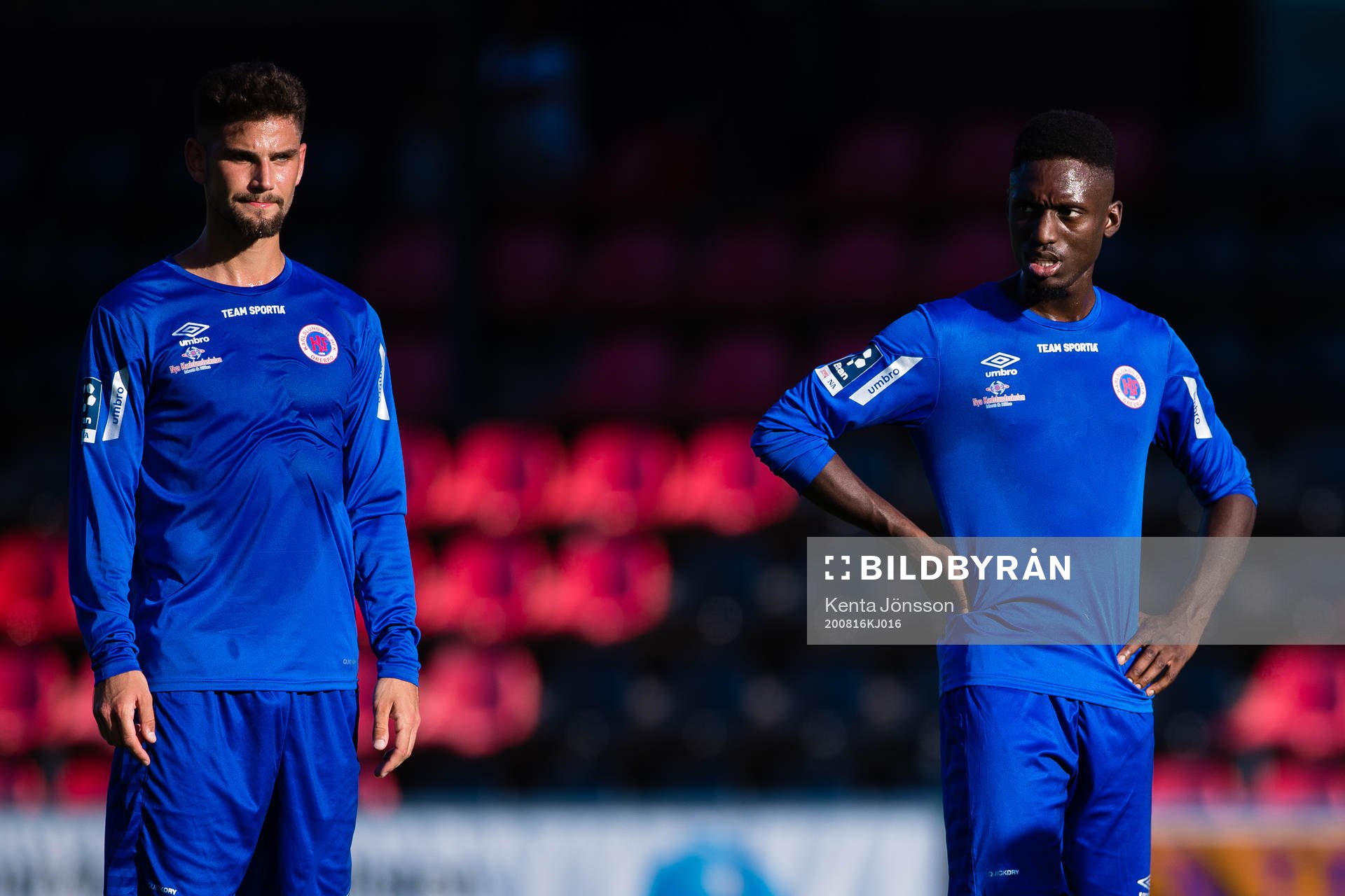 Karlslunds Filip Stankovic och Tidjani Diawara deppar