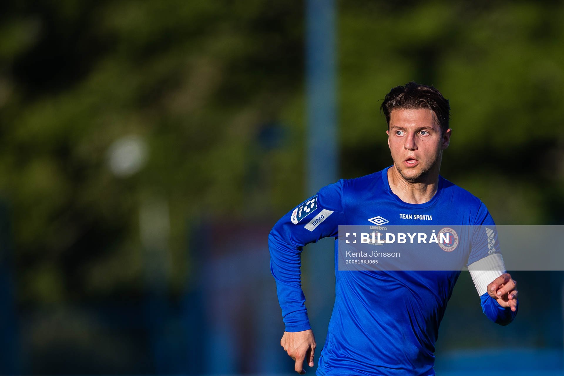 Karlslunds Christer Lipovac under fotbollsmatchen i Division 1 norra mellan Brommapojkarna och Karlslund den 16 augusti 2020 i Stockholm.