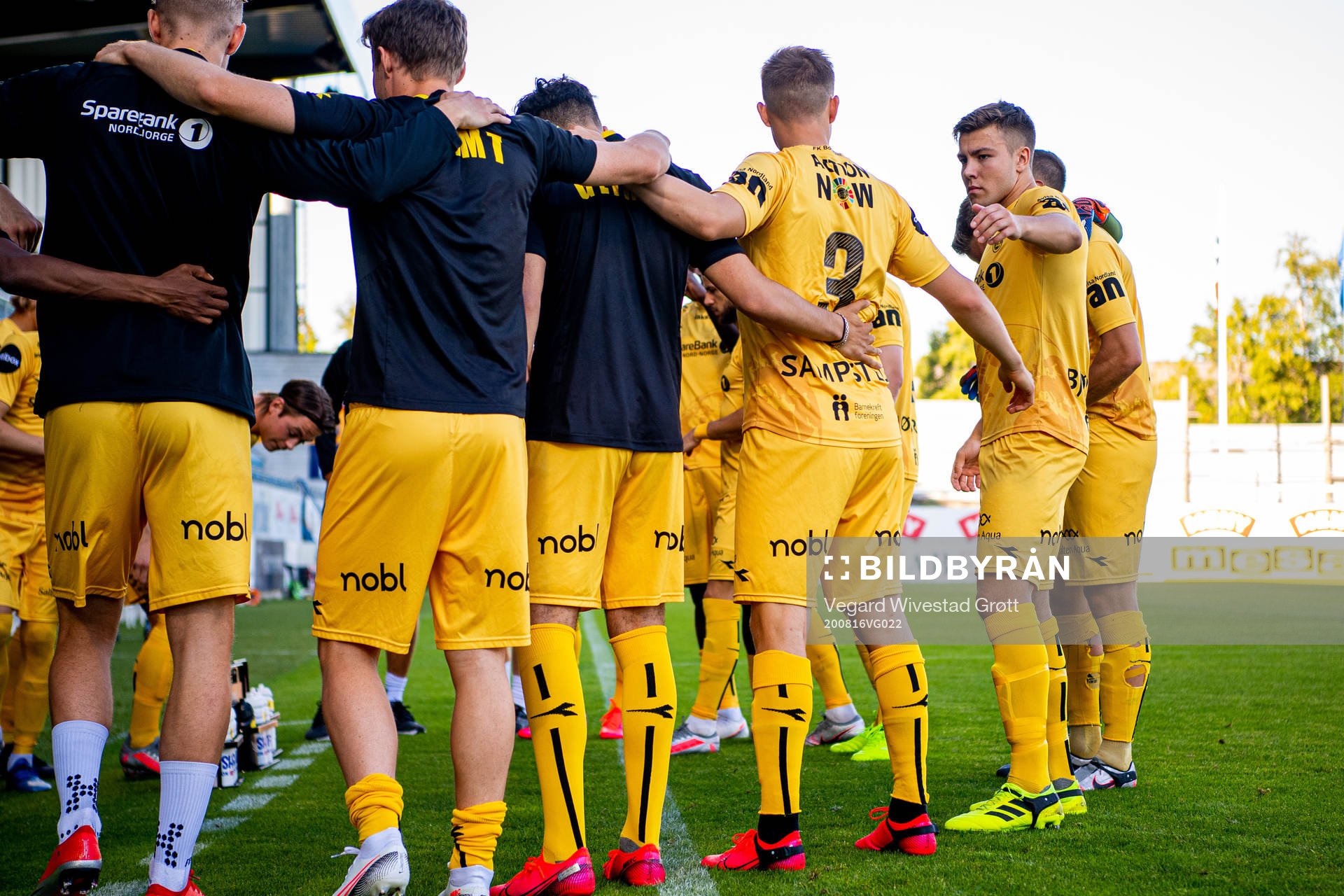 Fredrik André Bjørkan and teammates of Bodø/Glimt