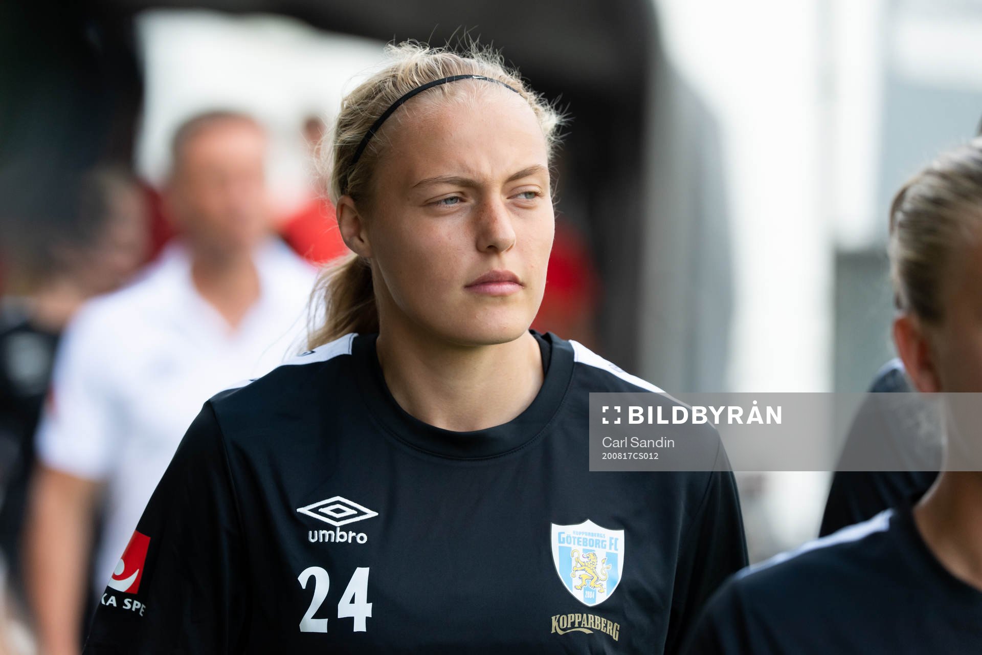 Göteborgs Elma Junttila Nelhage innan fotbollsmatchen i