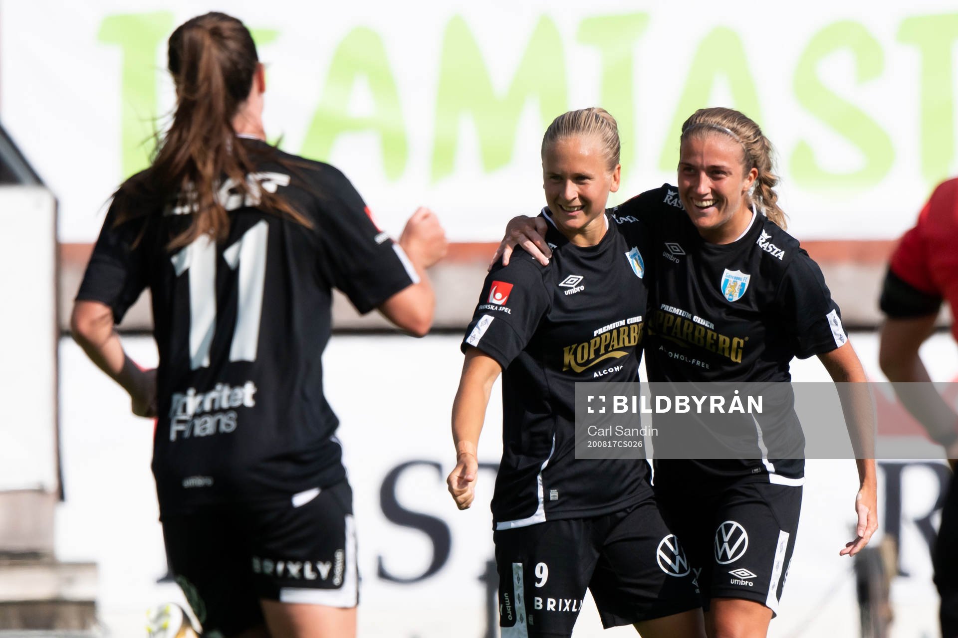 Göteborgs Filippa Curmark och Filippa Angeldal jublar
