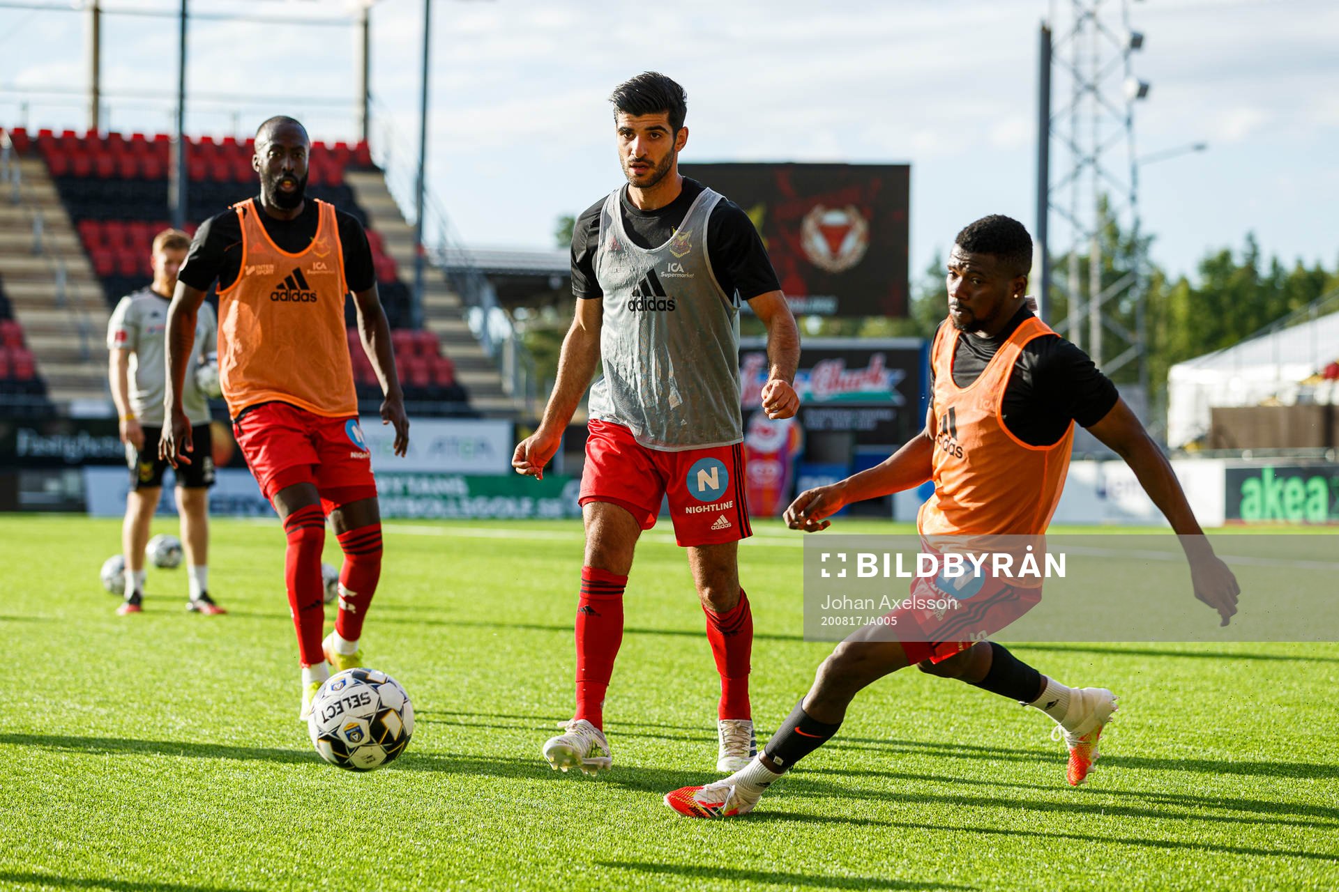 Östersunds Rewan Amin unför fotbollsmatchen i Allsvenskan