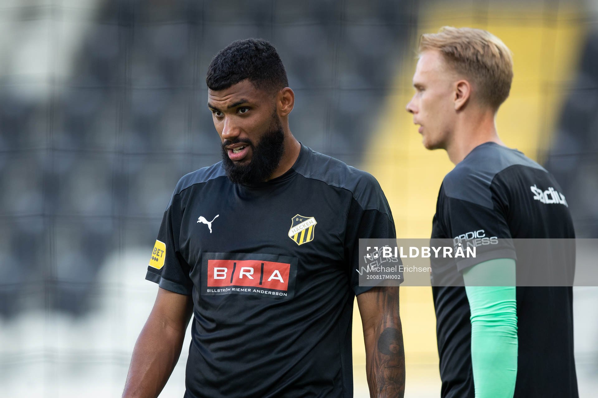 Häckens målvakt Jonathan Ursin Rasheed och målvakt