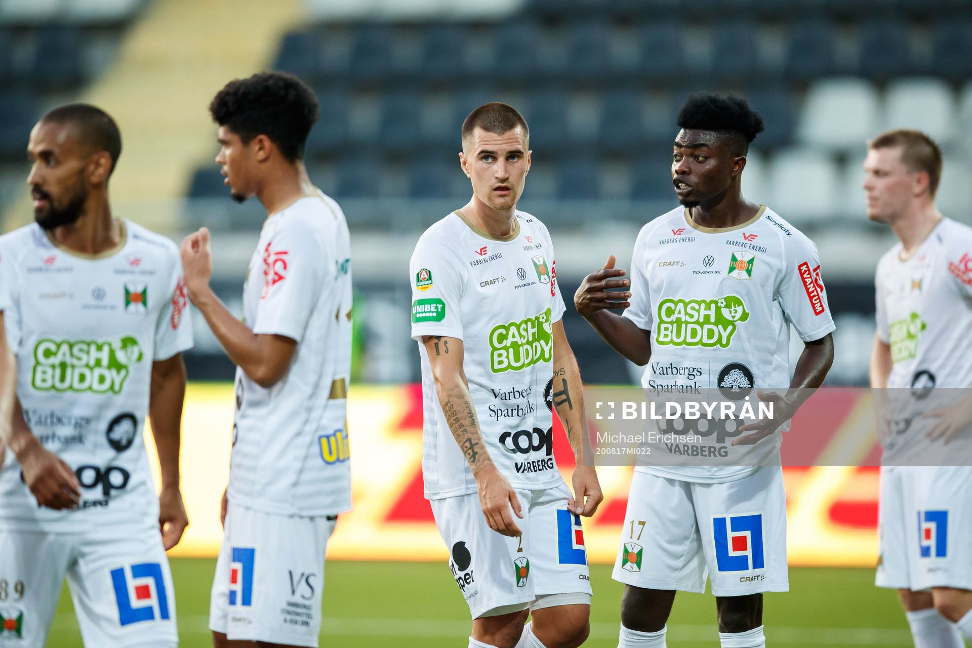 Varbergs Jon Birkfeldt och Gideon Mensah deppar med