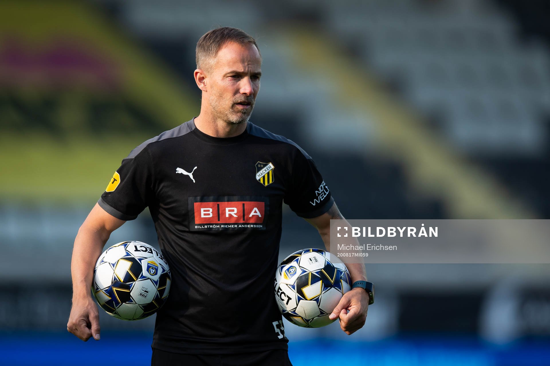 Häckens assisterande tränare Christian Lundström innan