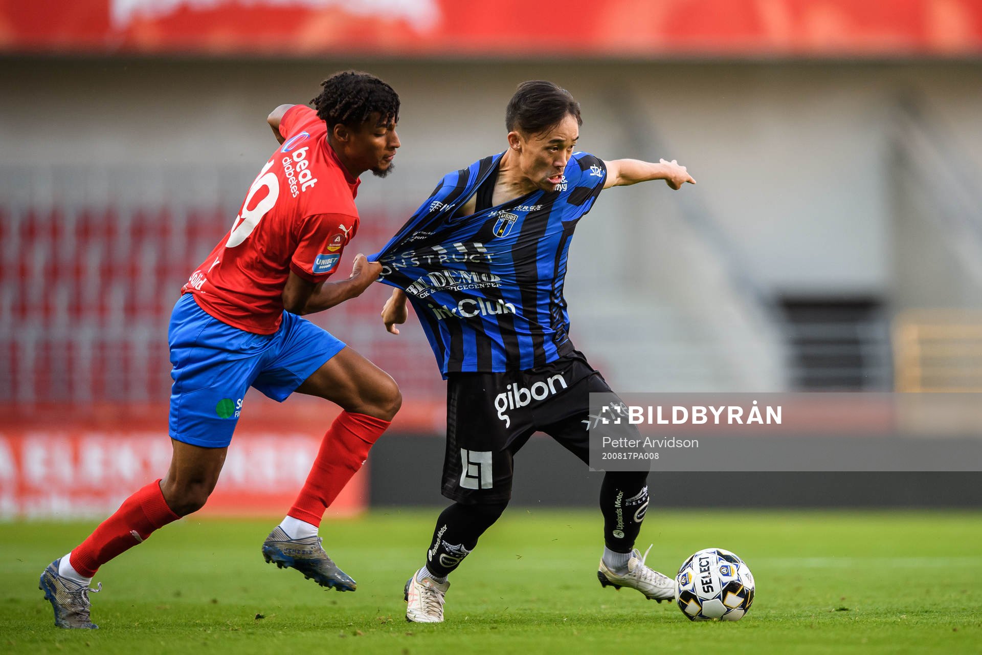 Helsingborgs Joseph Ceesay och Sirius Yukiya Sugita