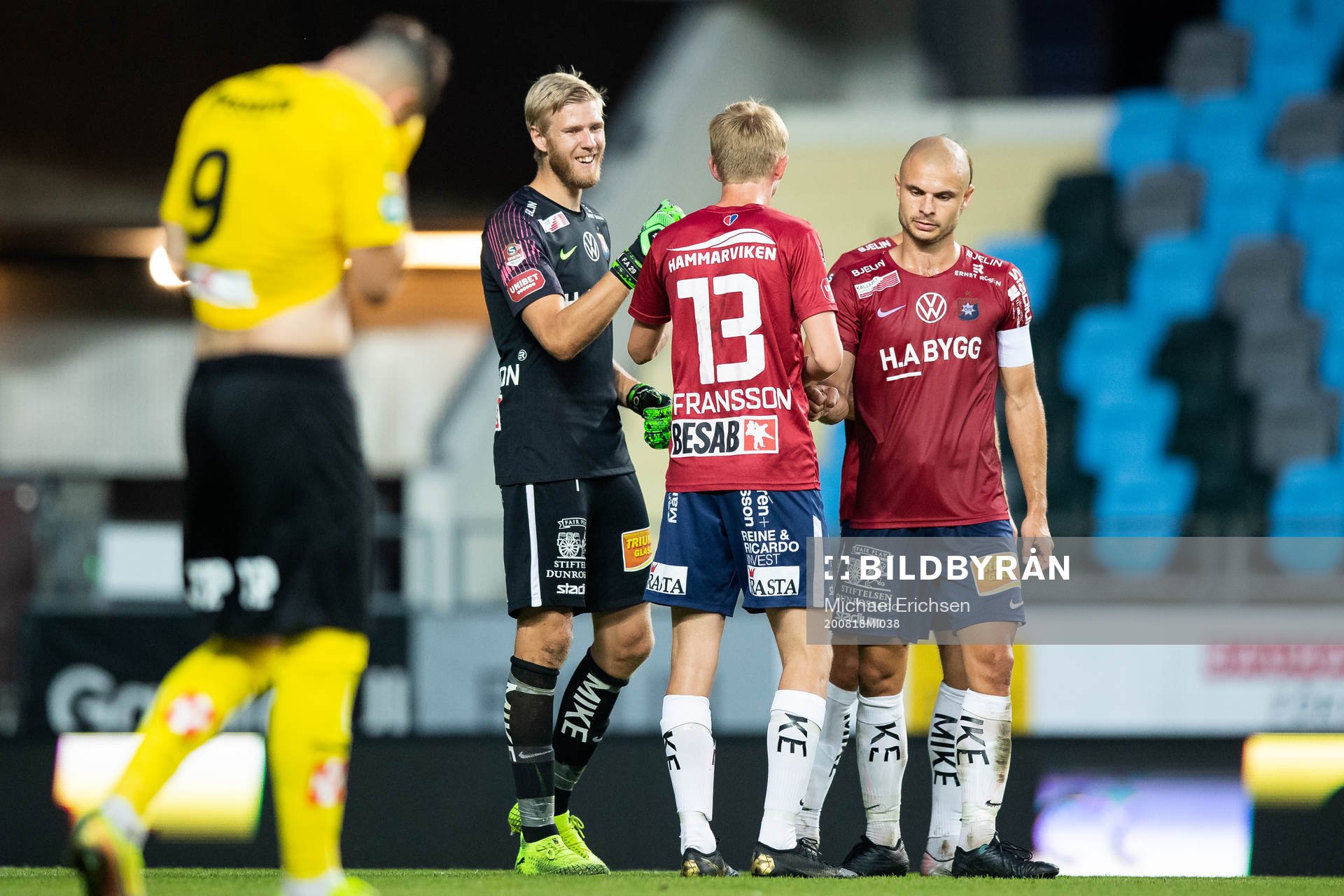 Örgrytes målvakt Fredrik Andersson, Kevin Fransson och