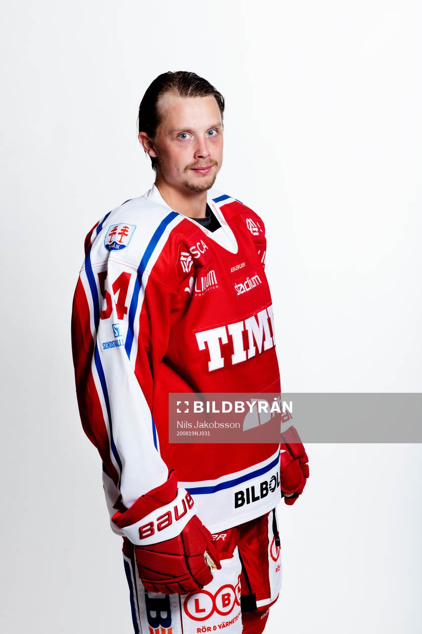 Timrås Jonathan Dahlén