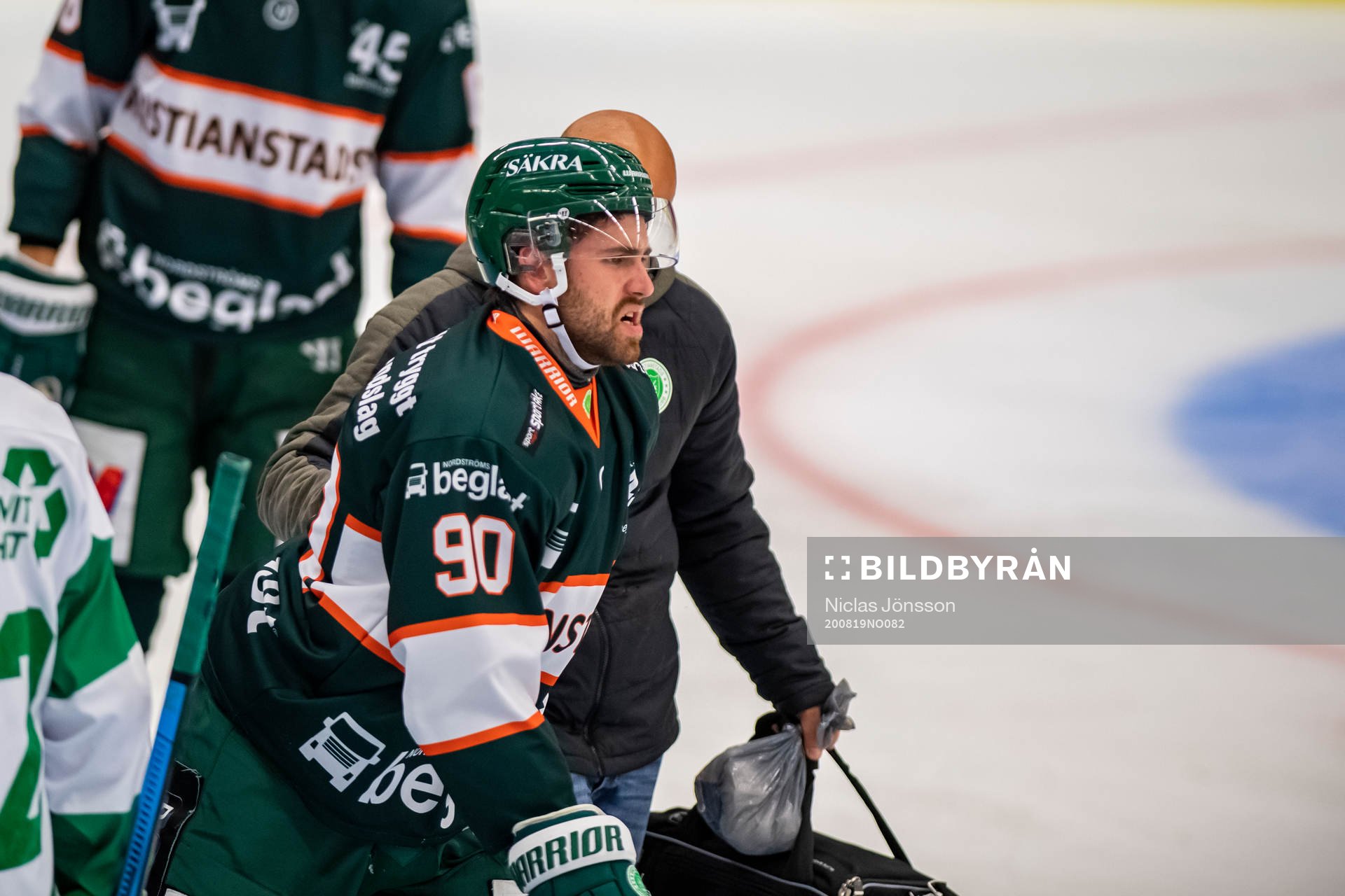 Kristianstads Rikard Olsén lämnar isen