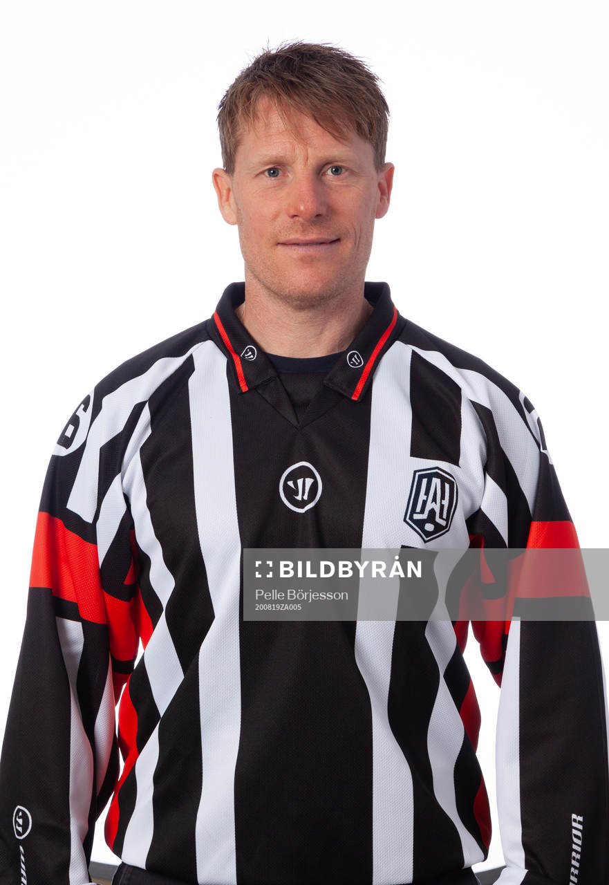 Domare Peter Lyth