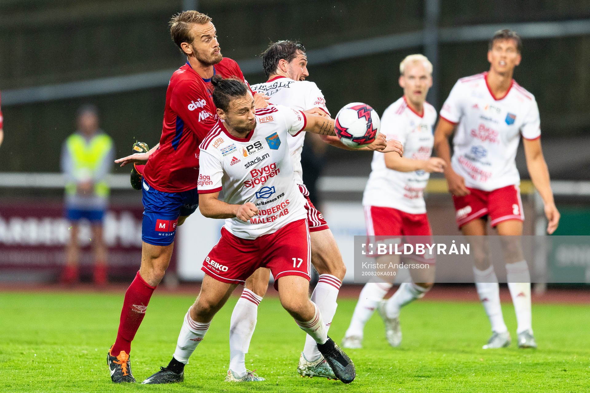 Varbergs GIFs Theodor Graudums och Halmias Vuk Lugonjic