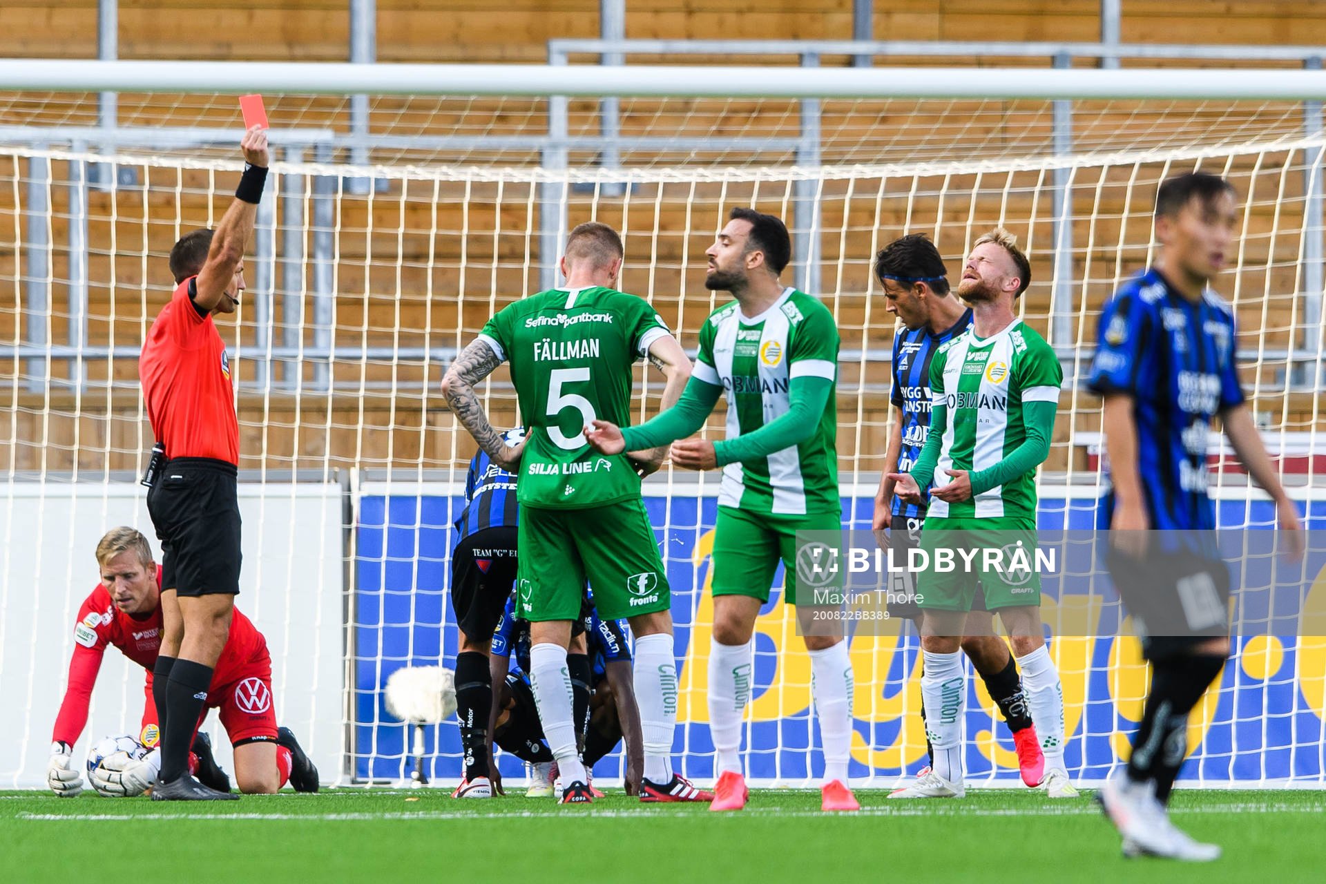 Hammarbys Dennis Widgren tilldelas en utvisning av domare