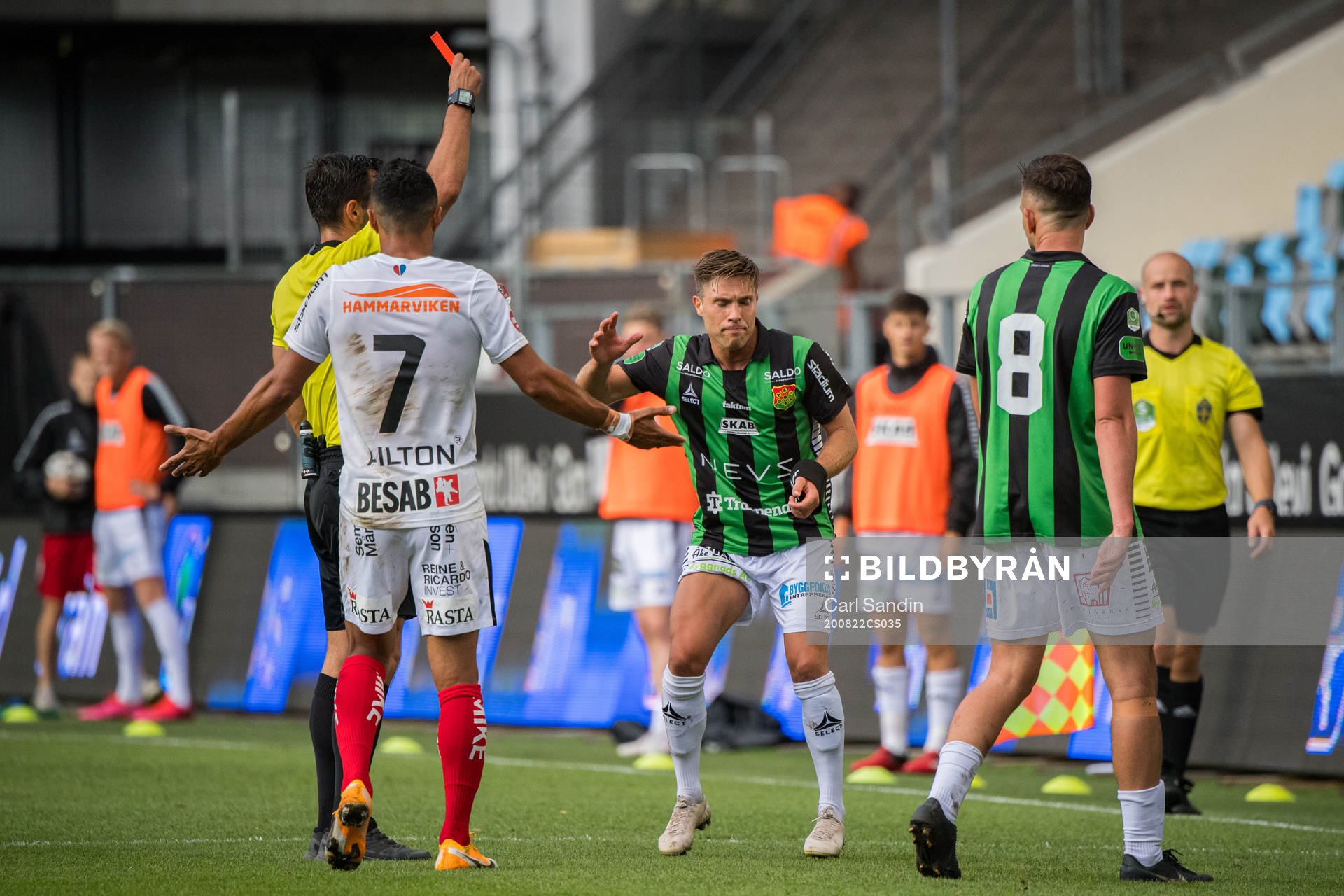 GAIS Nikola Ladan får rött kort