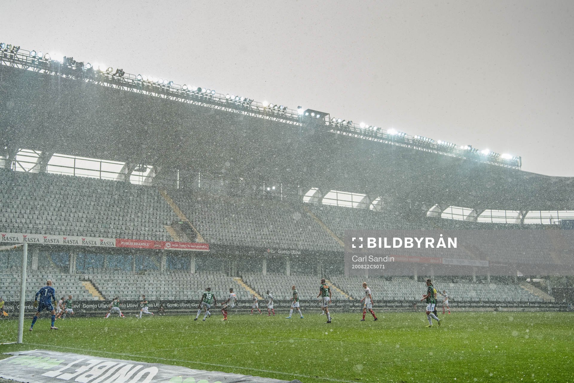 Regn på Gamla Ullevi
