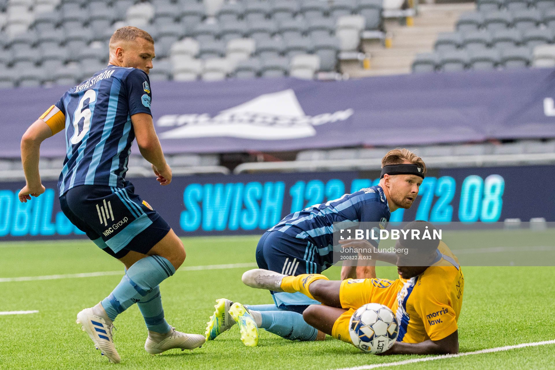 Djurgårdens Jesper Karlström och Jacob Une Larsson mot