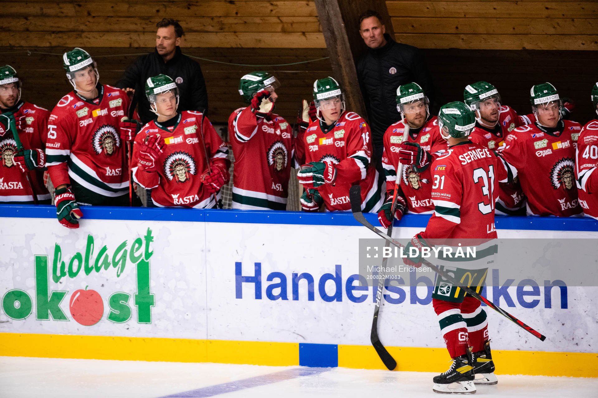 Frölundas Nicklas Lasu jublar med lagkamrater