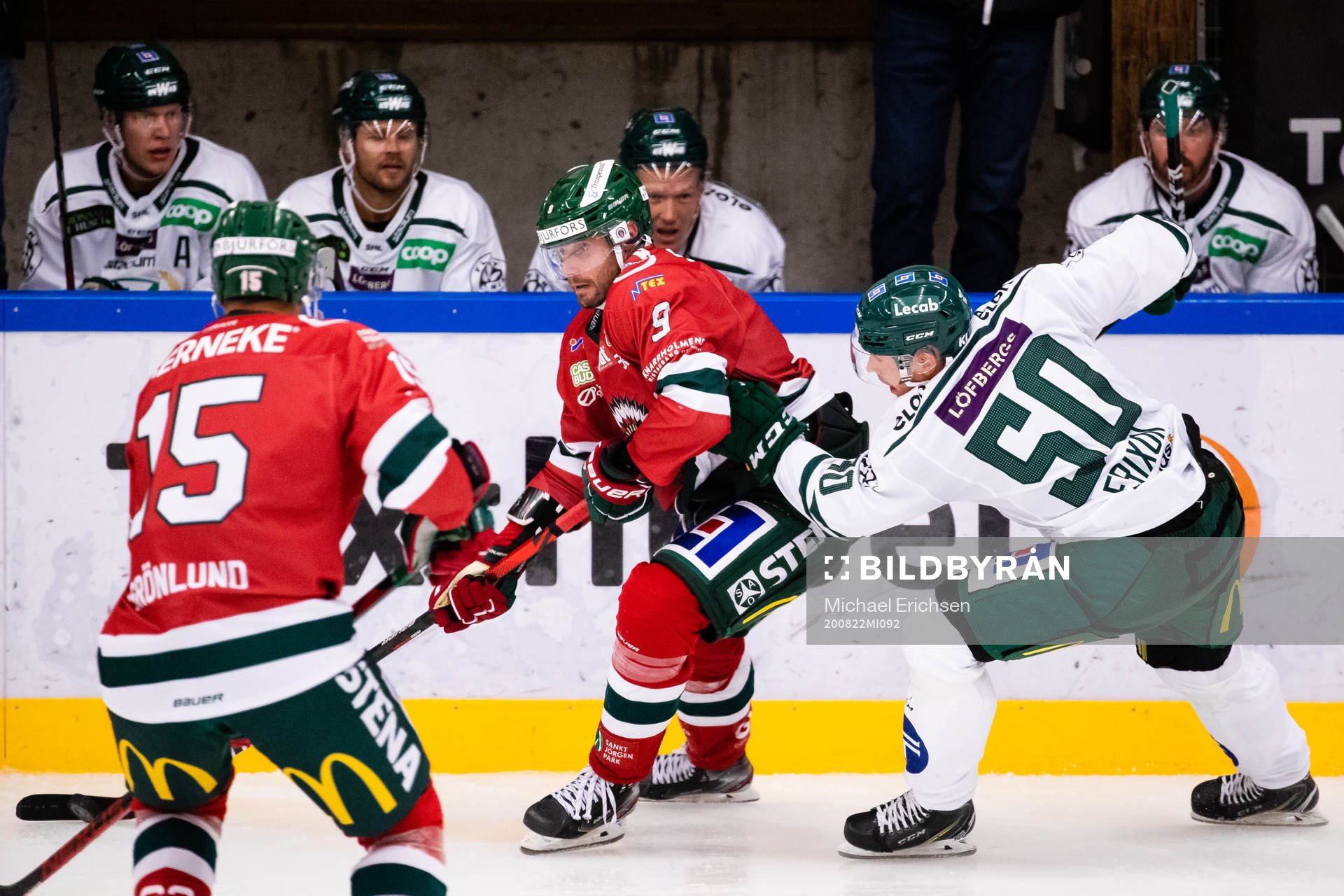 Frölundas Jan Mursak och Färjestads Sebastian Erixon