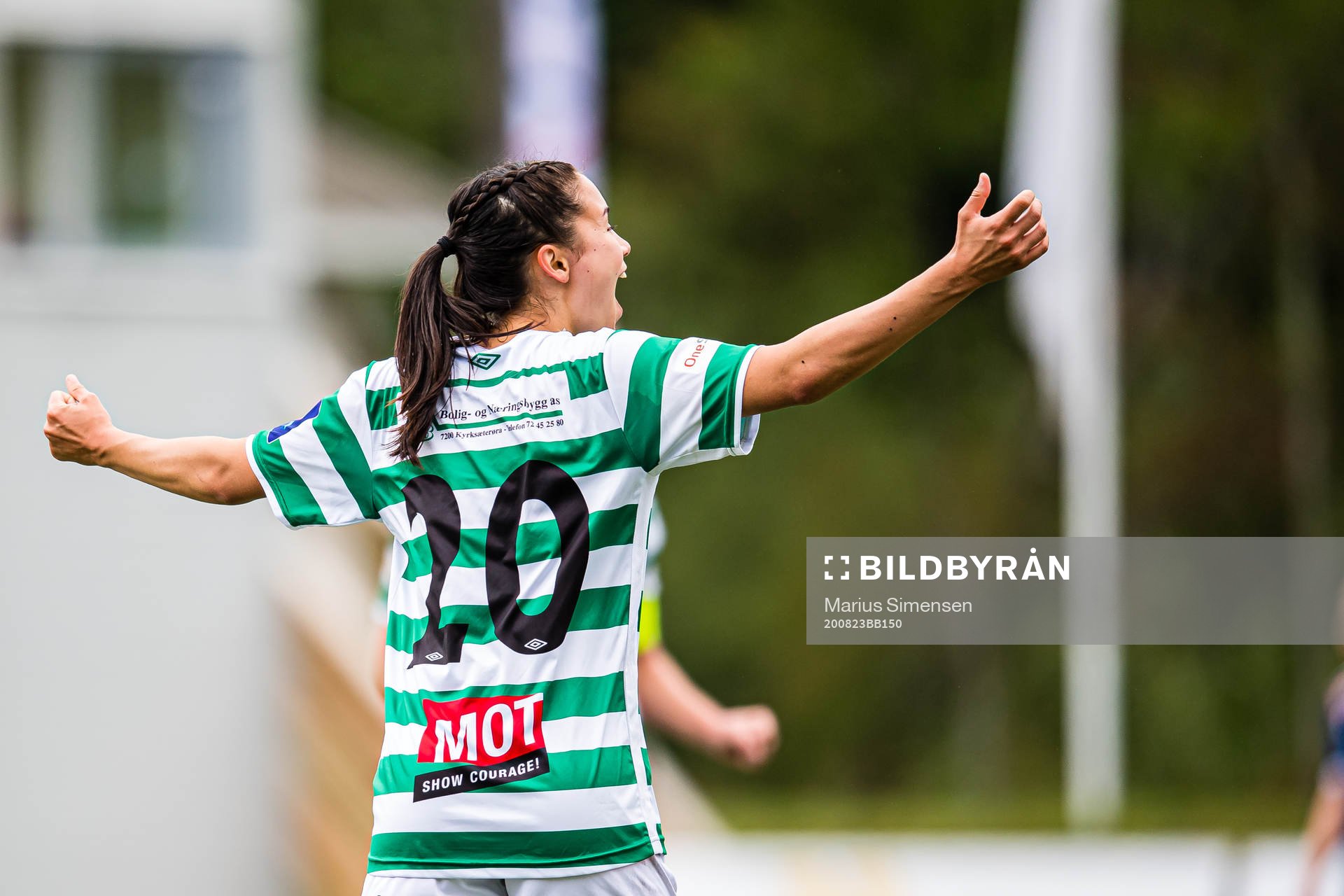 Sara Kristine Bantan Eggesvik of KIL/Hemne celebrates