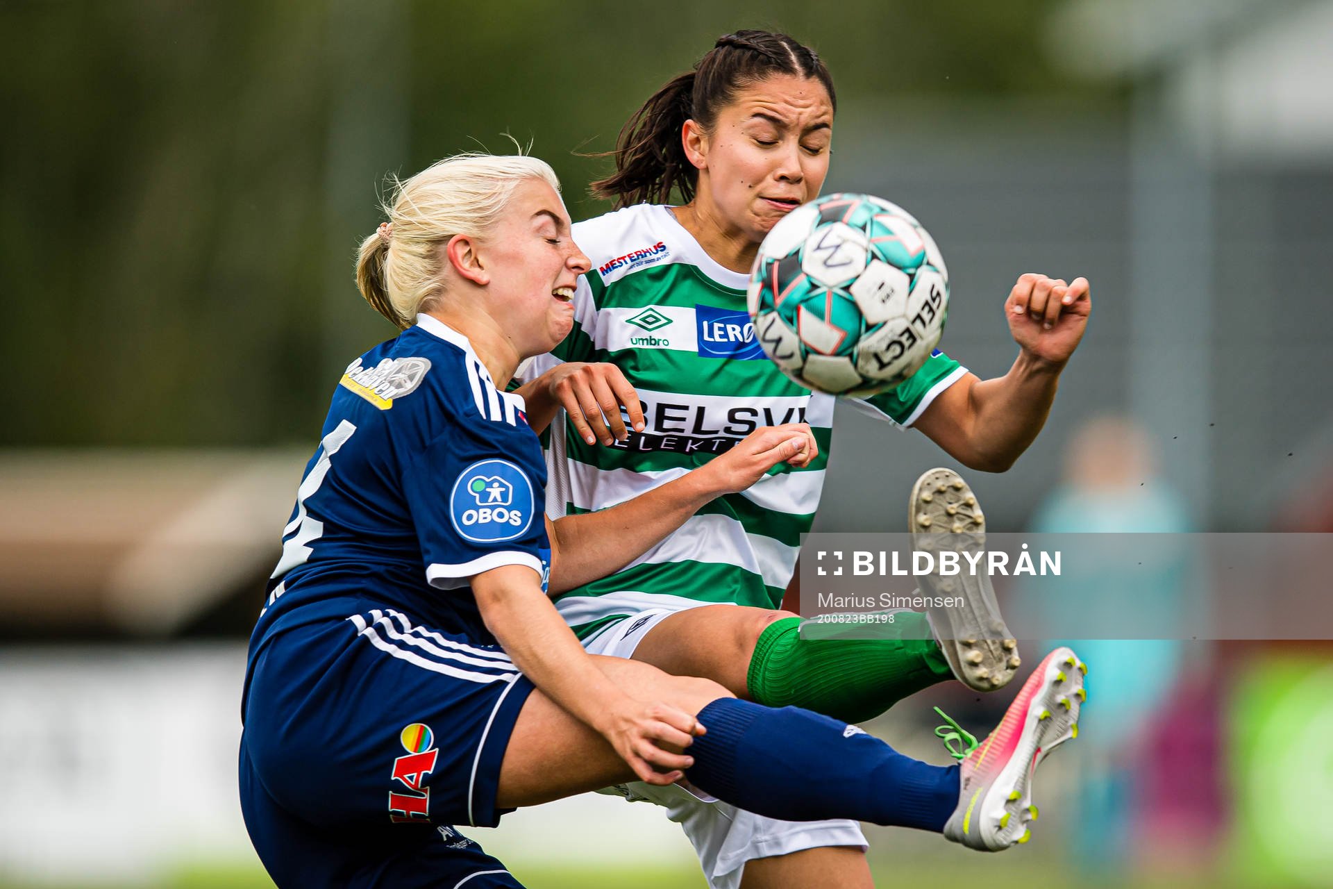 Ingrid Sandviken of Fart and Sara Kristine Bantan Eggesvik of KIL/Hemne during the 1. divison football match between KIL/Hemne and Fart on August 23, 2020 in Kyrksæterøra.