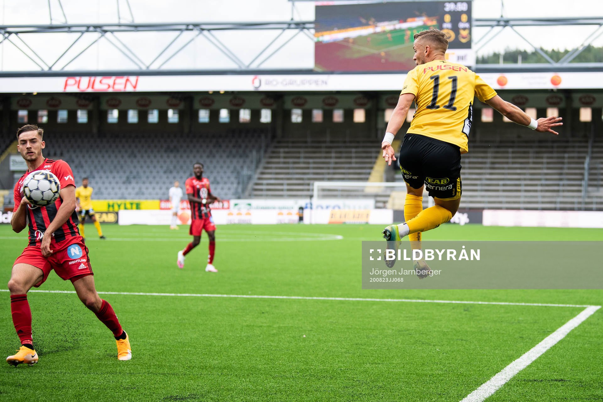 Elfsborgs Jesper Karlsson konstpassar och Östersunds