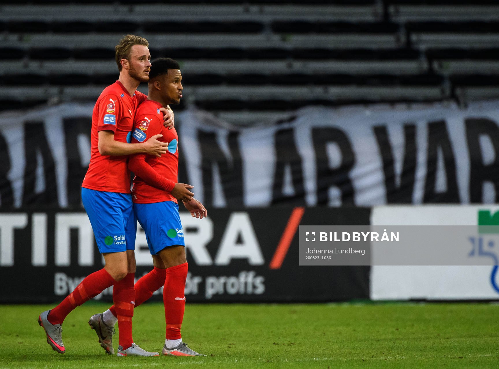 Helsingborgs Rasmus Jönsson och Martin Olsson deppar