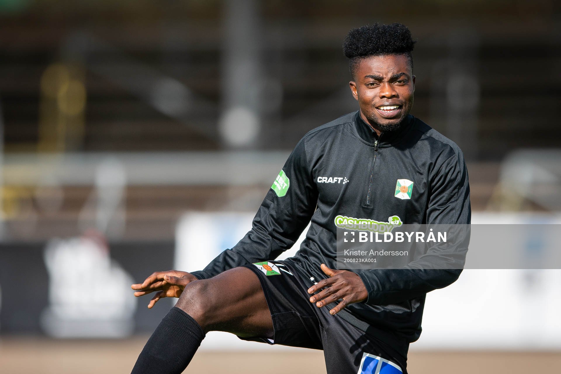 Varbergs Gideon Mensah före fotbollsmatchen i Allsvenskan
