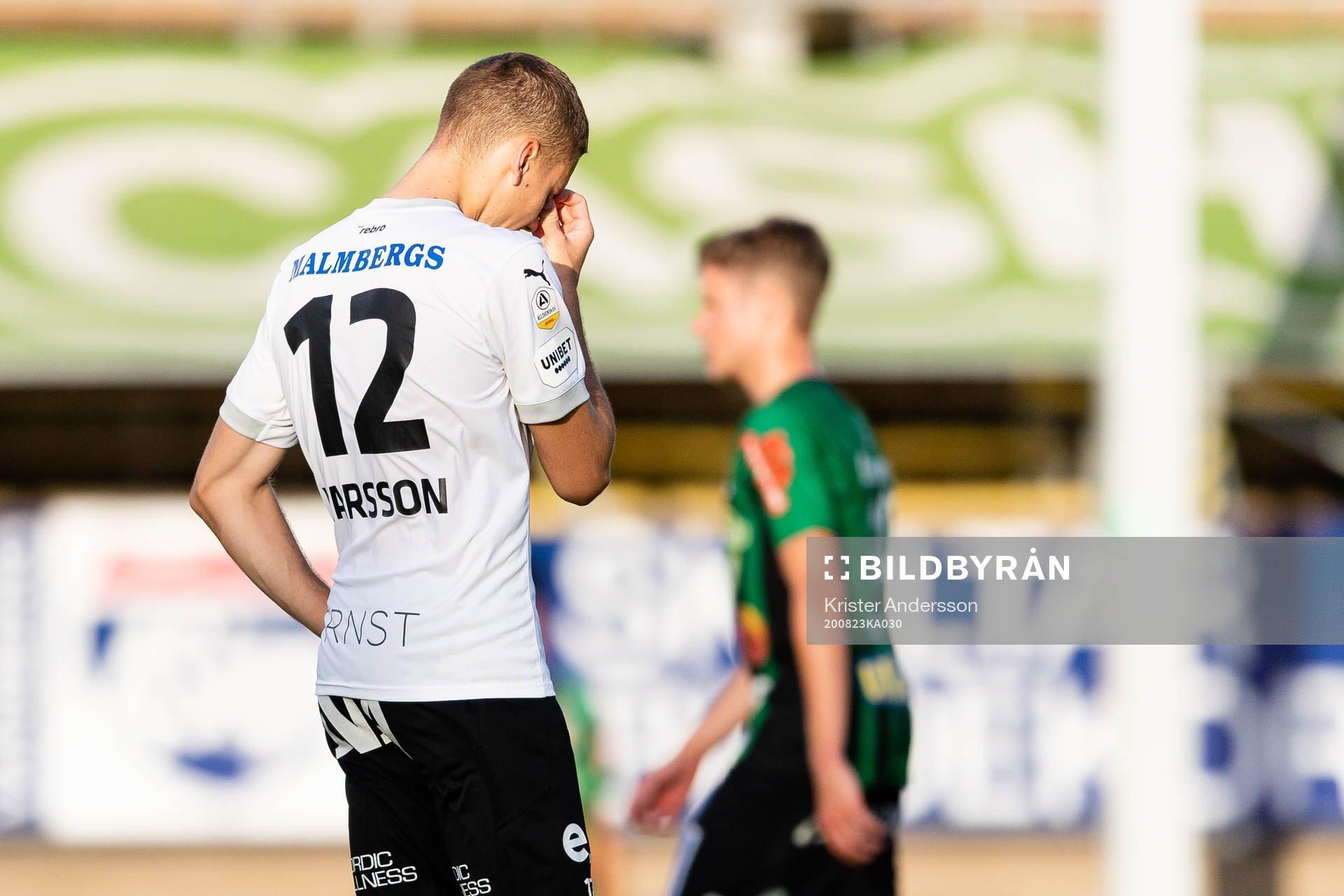 Örebros Jake Larsson deppar