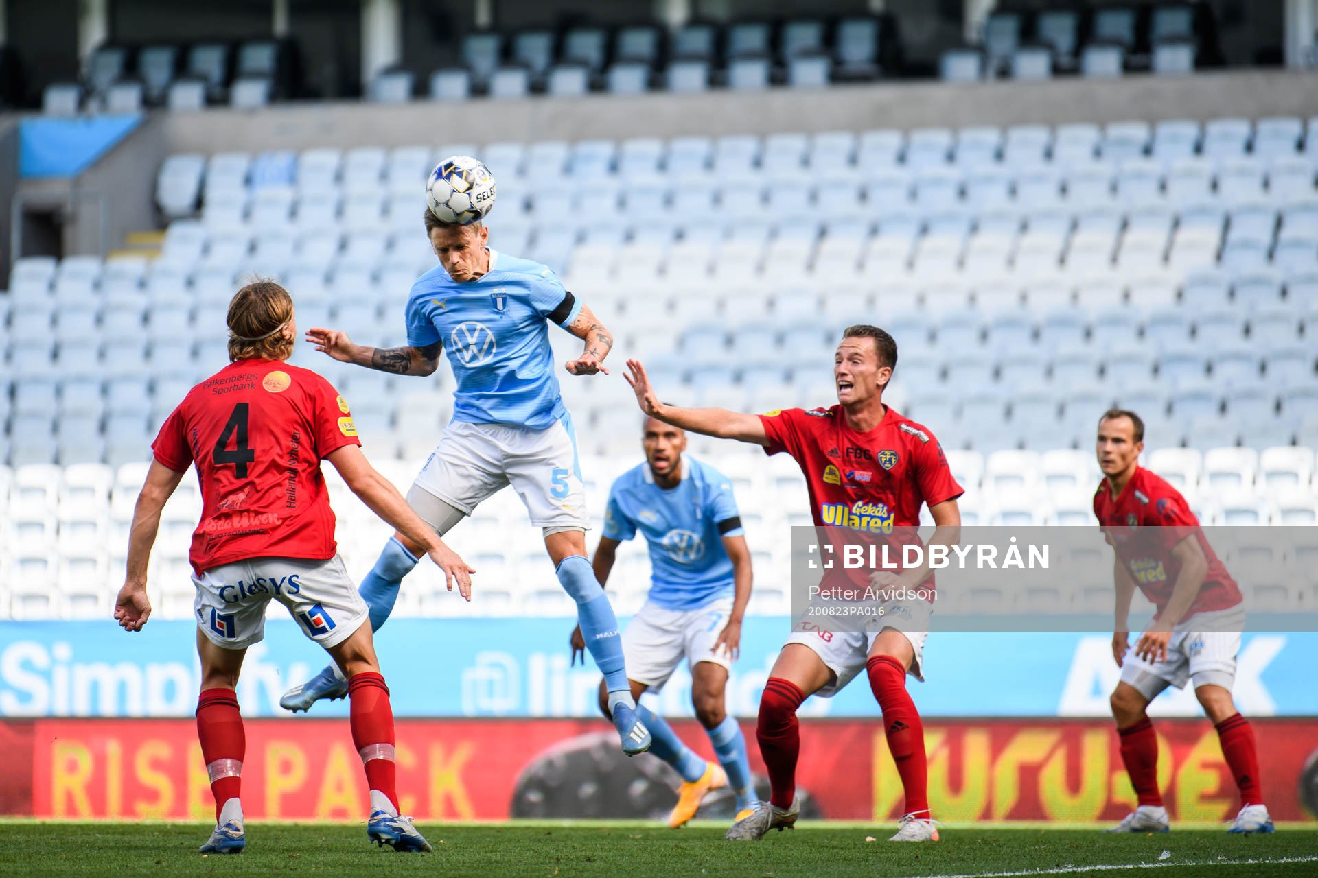 Malmö FFs Sören Rieks och Falkenbergs Sander van Looy