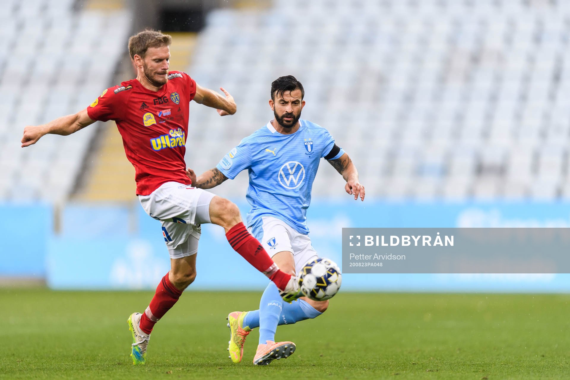 Falkenbergs Karl Söderström och Malmö FFs Behrang Safari