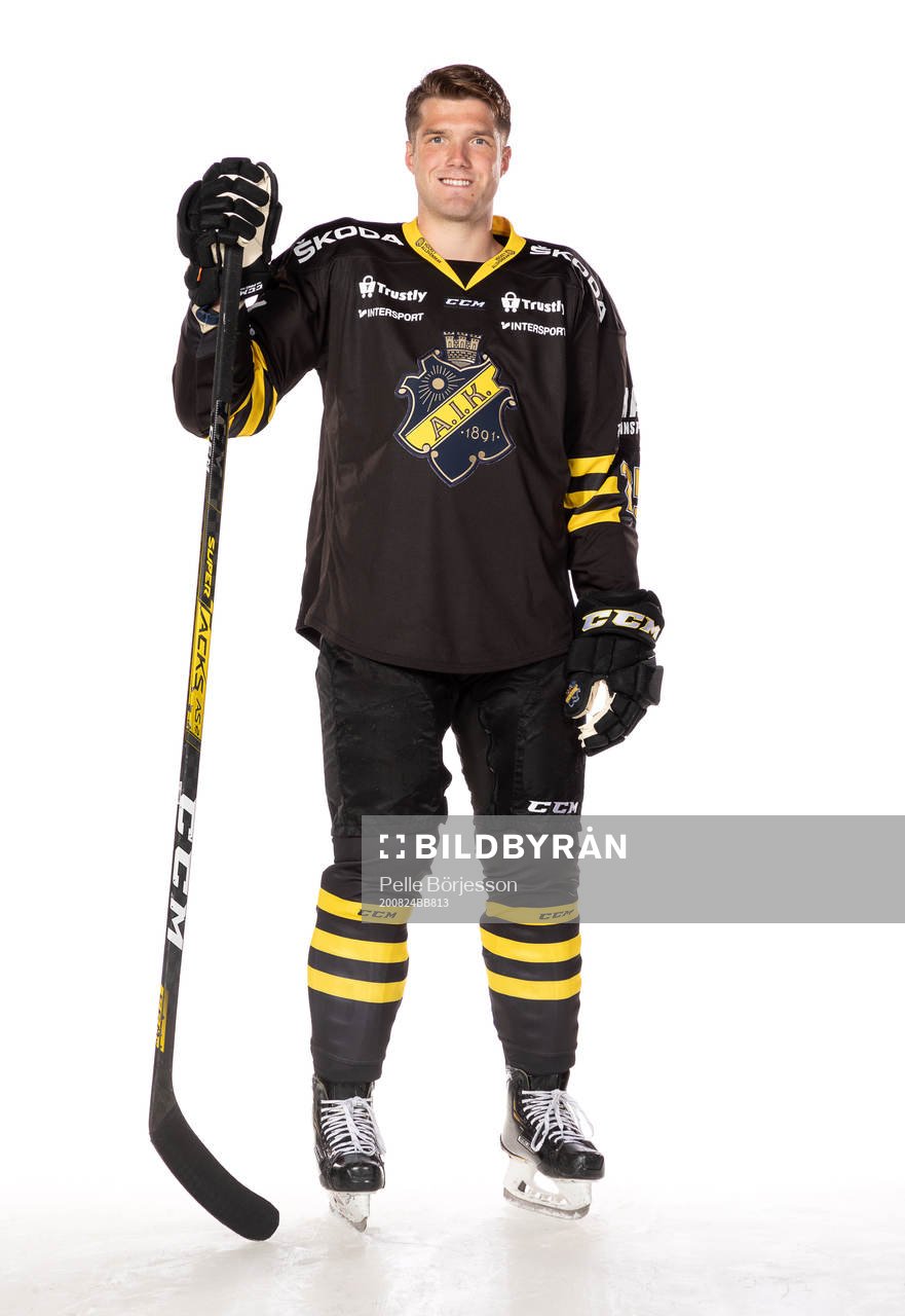 s Adam Winborg