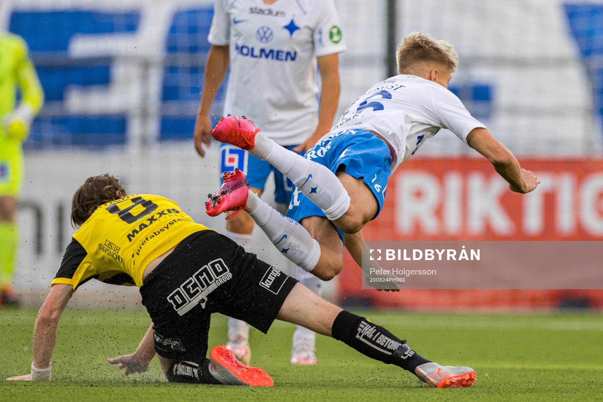 Häckens Erik Friberg och IFK Norrköpings Pontus Almqvist