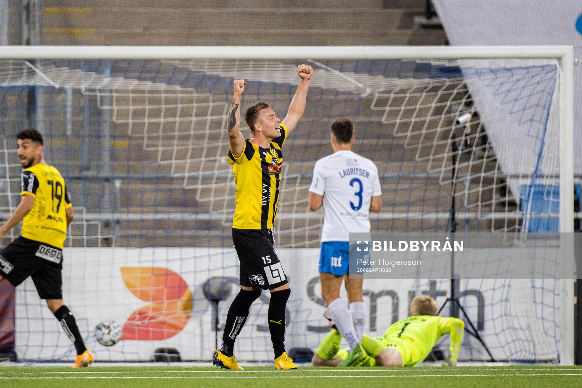 Häckens Alexander Söderlund jublar