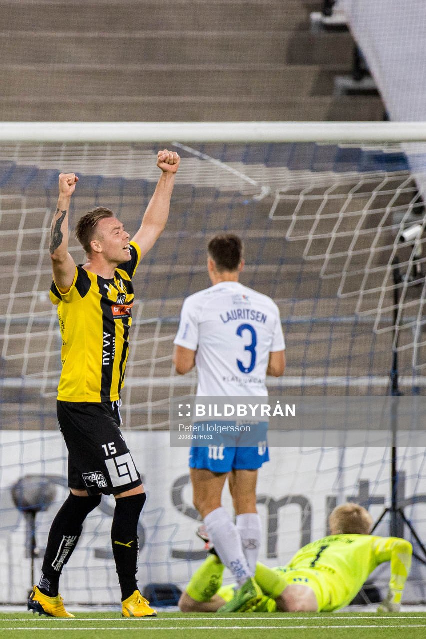 Häckens Alexander Söderlund jublar