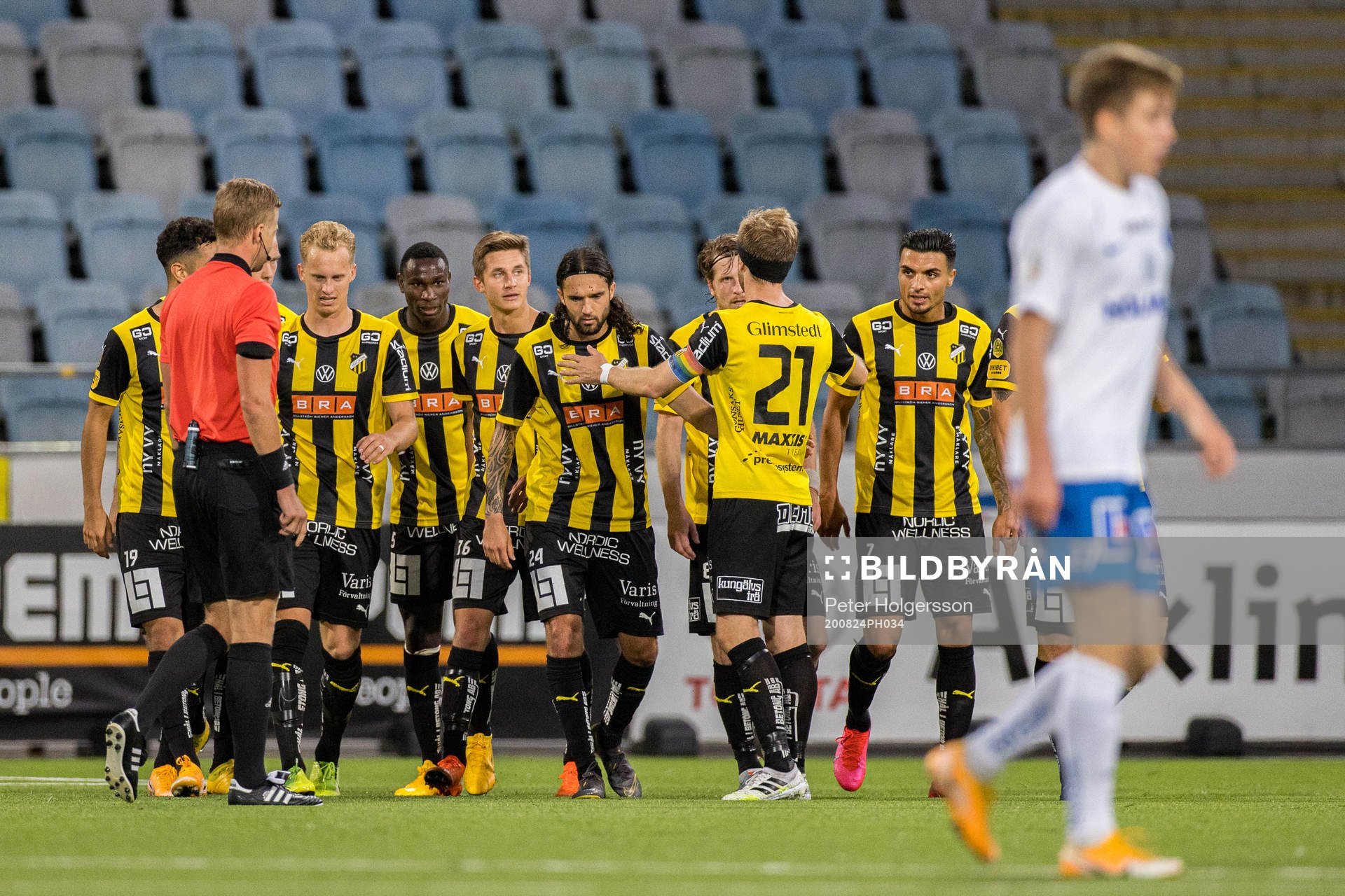 Häckens spelare jublar
