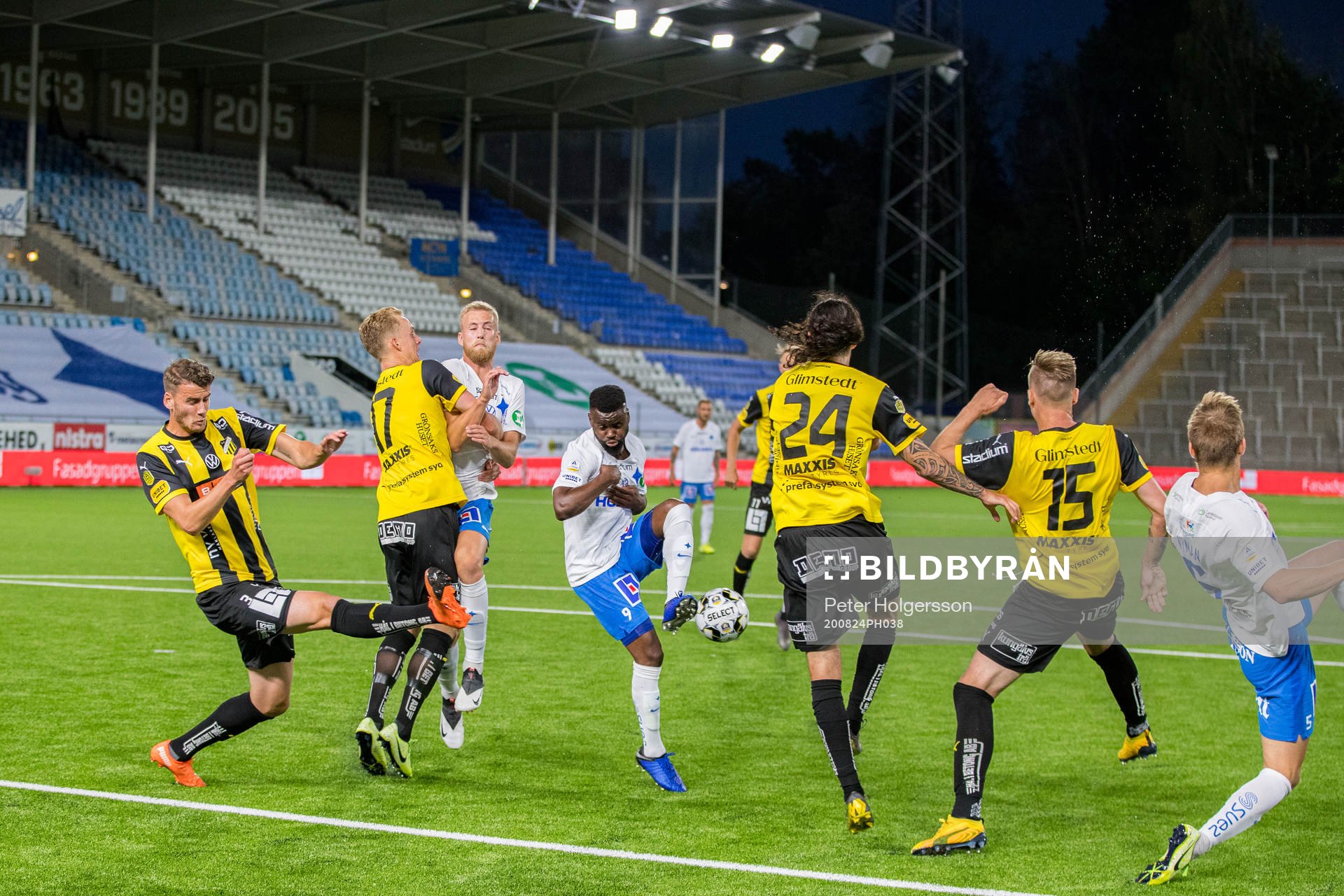 IFK Norrköpings Maic Sema oroar mot Häckens försvar