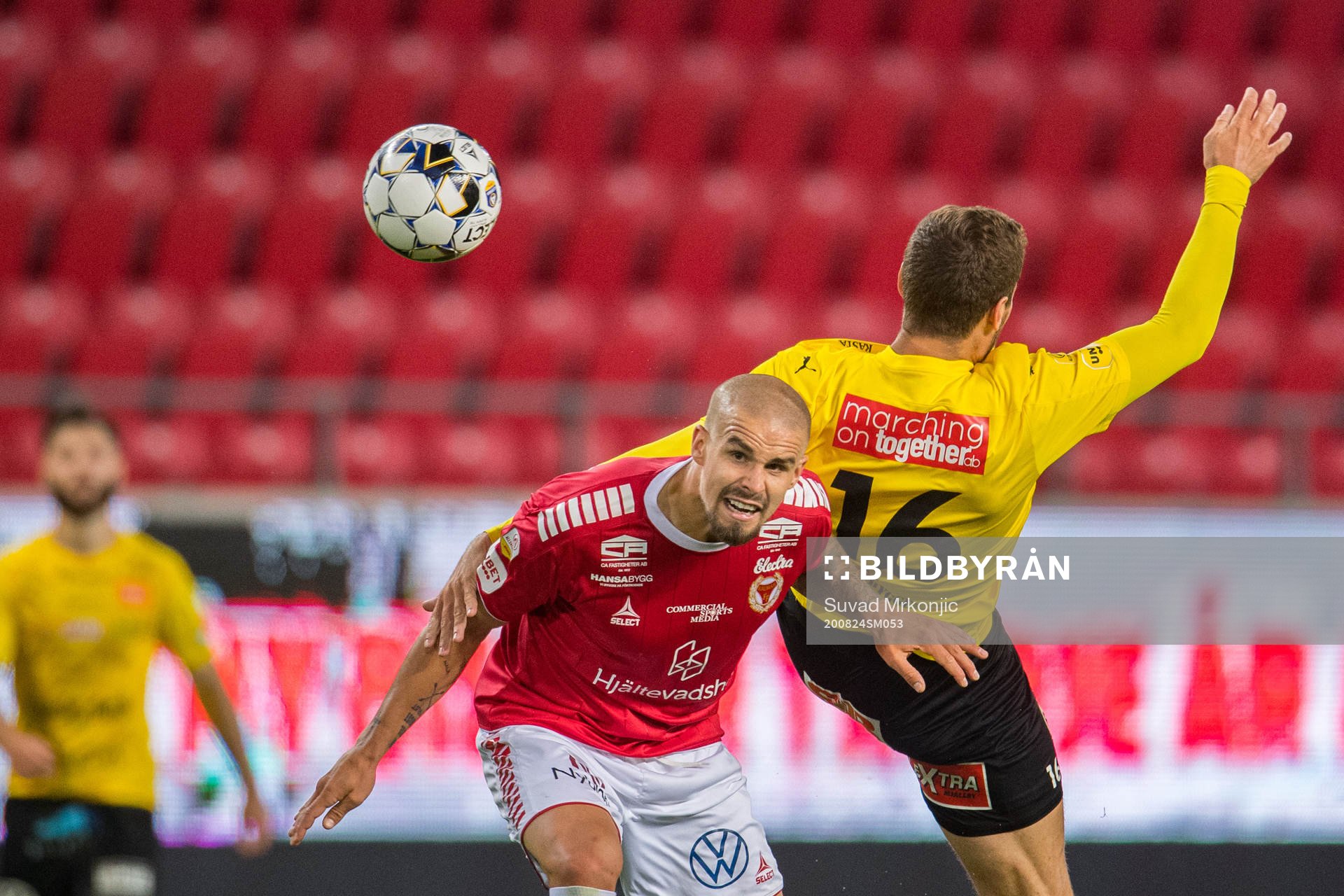 Kalmars Douglas Bergqvist och Mjällbys Jacob Bergström