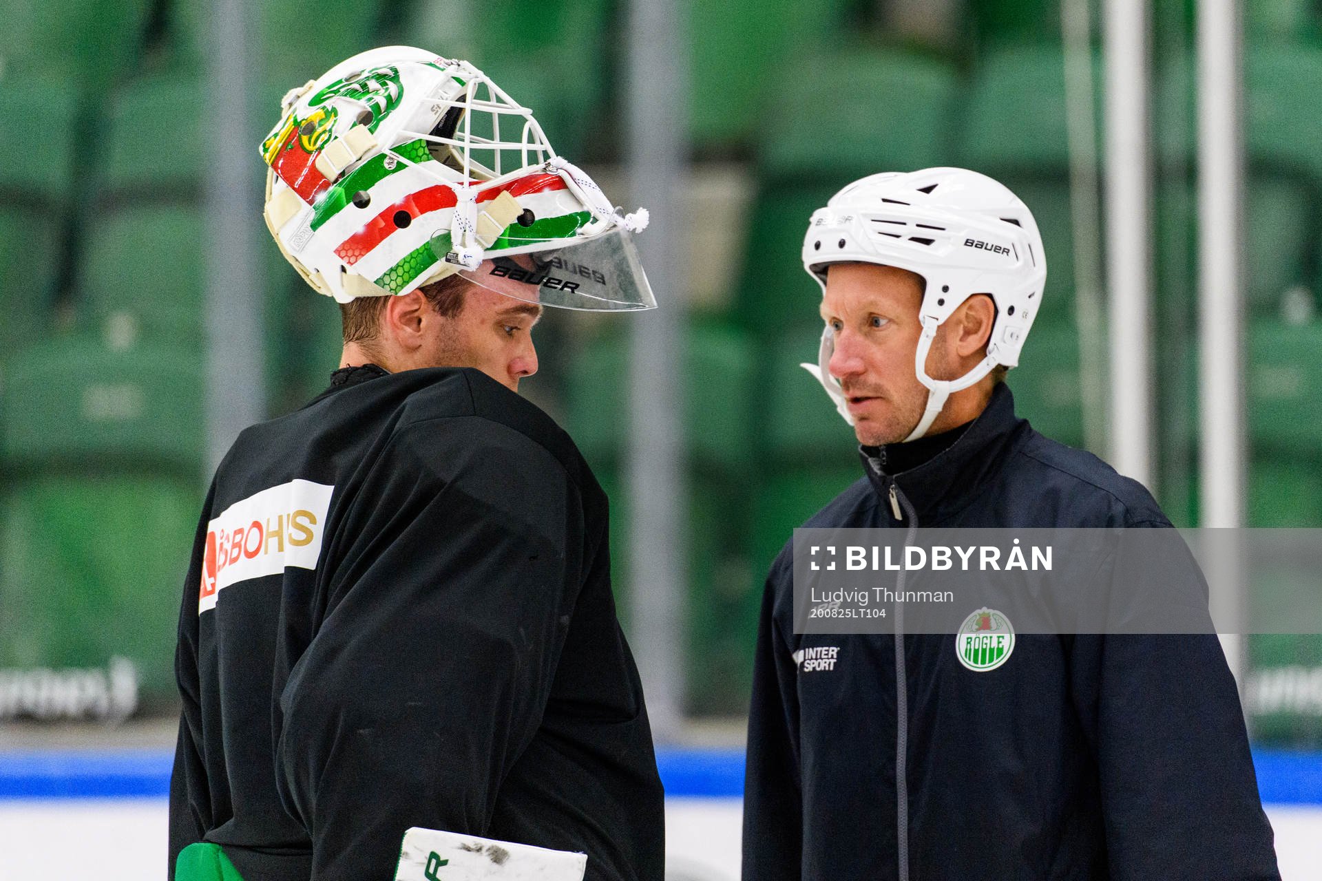 Målvakt Johan Gustafsson och målvaktstränare Magnus