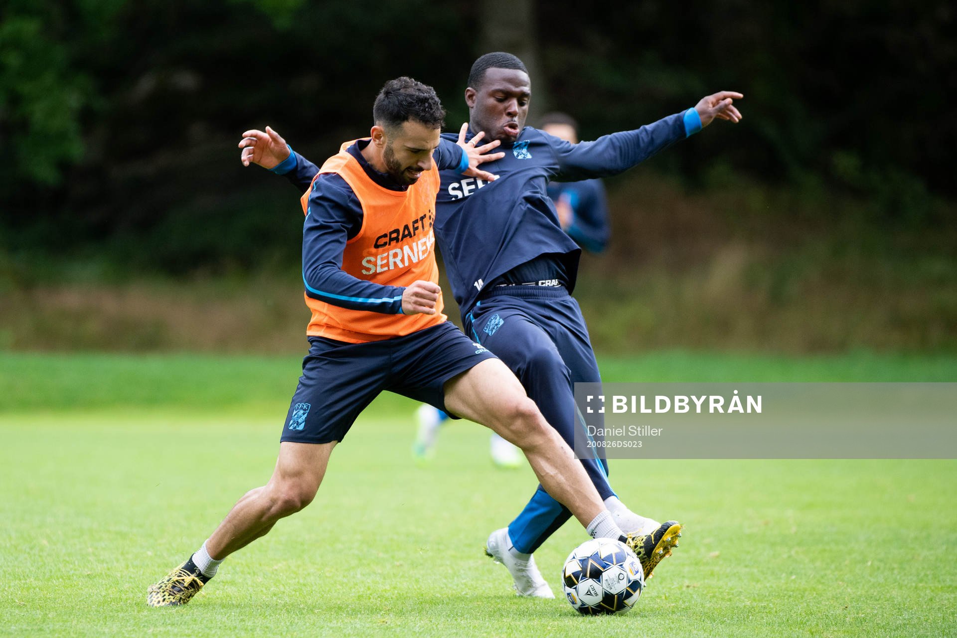 André Calisir och Christian Kouakou  tränar med IFK