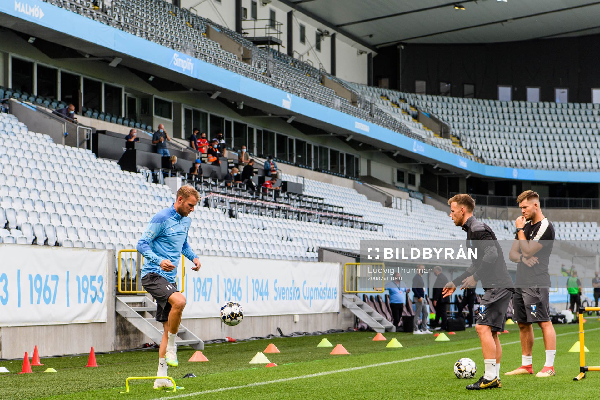 Ola Toivonen with Mark Read, physical trainer