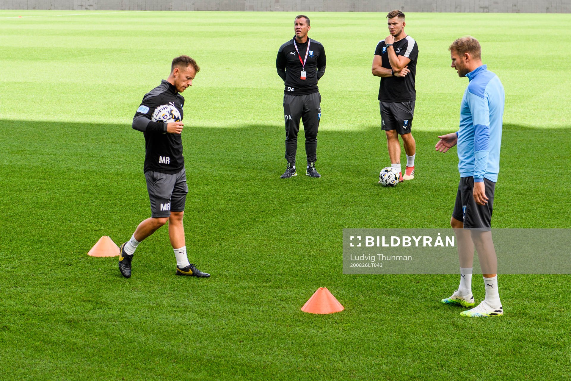 Ola Toivonen with Mark Read, physical trainer and Daniel