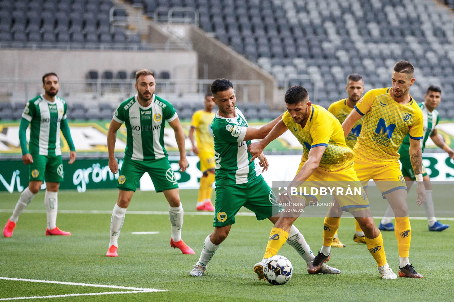 Mohanad Jeahze of Hammarby and Zsolt Nagy of Puskas