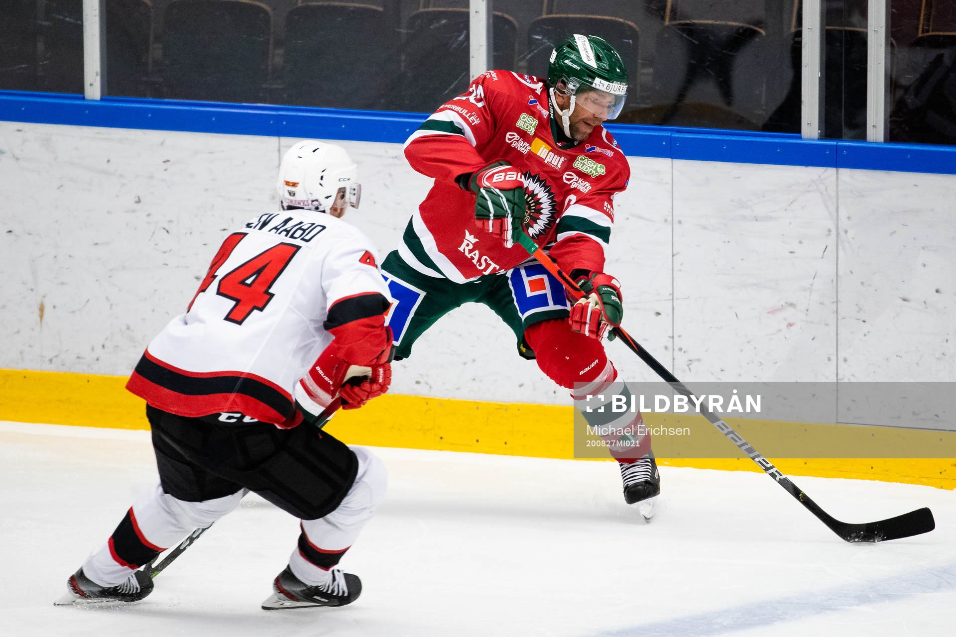 Frölundas Joel Lundqvist och Malmö Redhawks Jesper Jensen