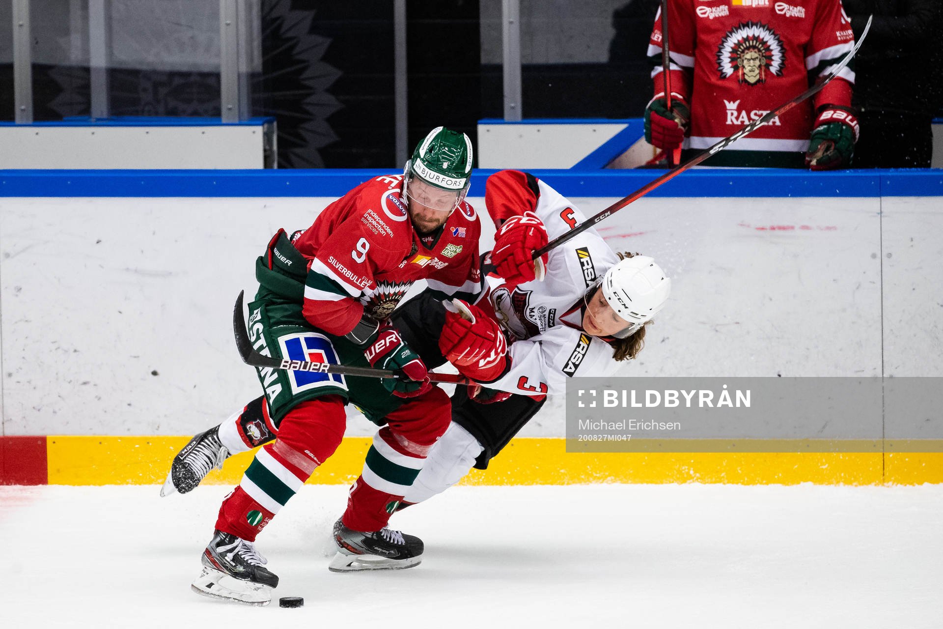 Frölundas Jan Mursak och Malmö Redhawks Malte Setkov