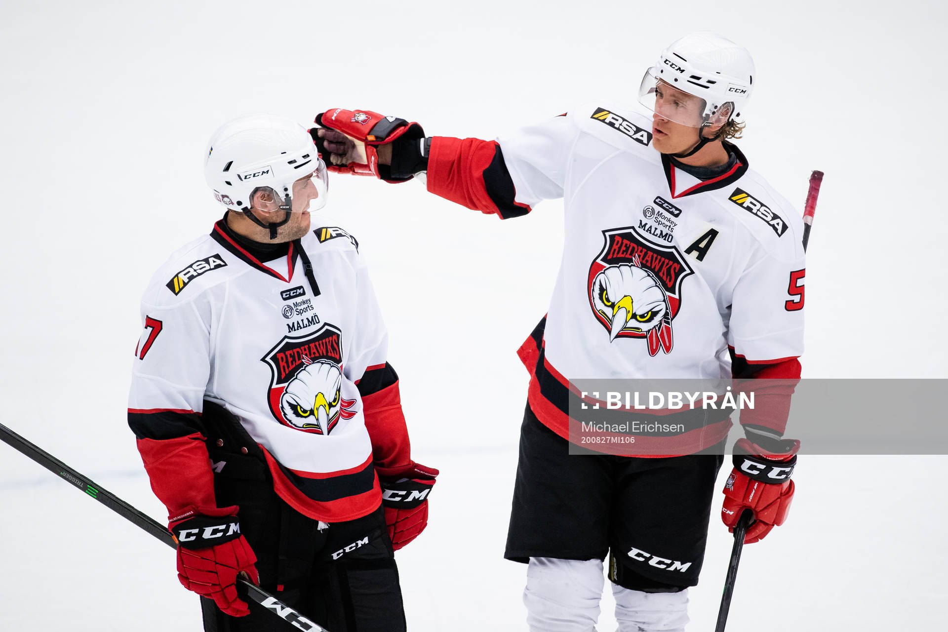 Malmö Redhawks Pathrik Westerholm  och Emil Sylvegård